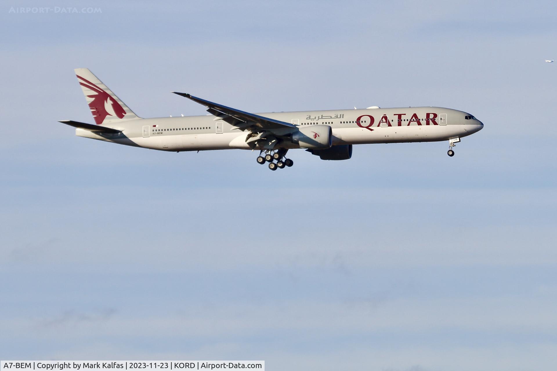 A7-BEM, 2017 Boeing 777-300/ER C/N 64088, QATAR B77W A7-BEM QTR725 OTHH-KORD, RWY 10C APP KORD