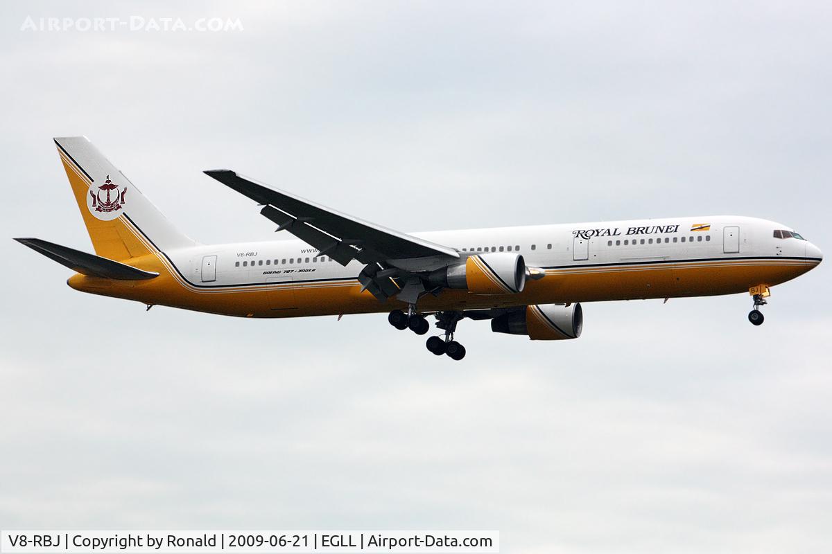 V8-RBJ, 1992 Boeing 767-33A/ER C/N 25533, at lhr