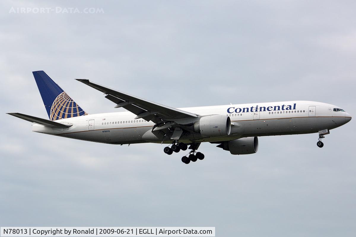 N78013, 1999 Boeing 777-224 C/N 29861, at lhr