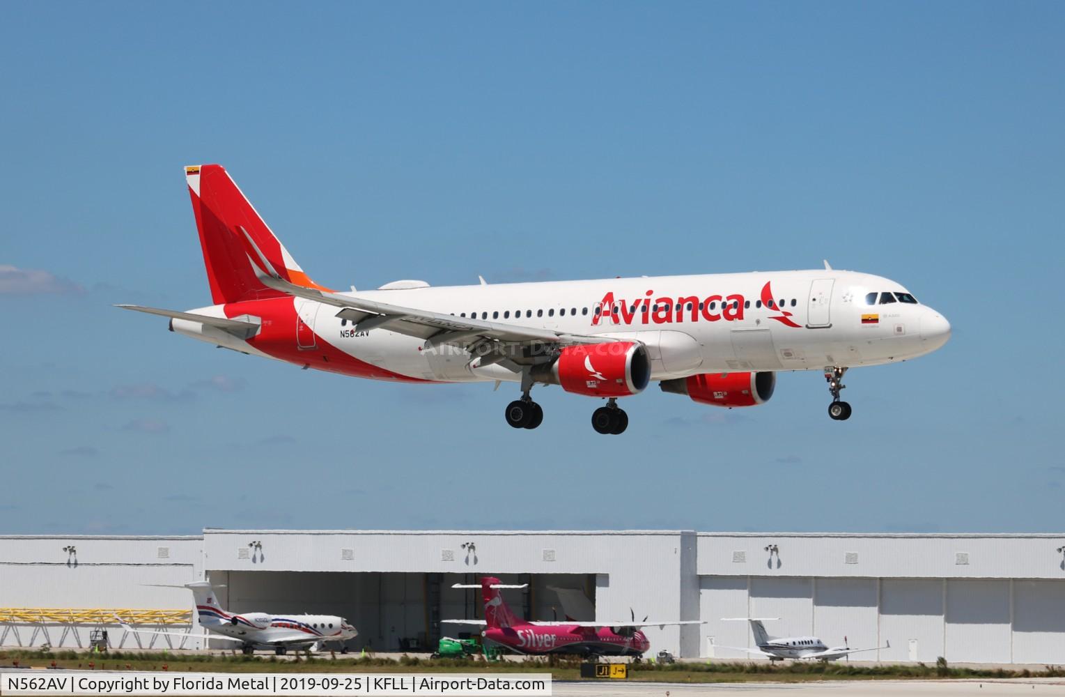 N562AV, 2013 Airbus A320-214 C/N 5622, AVA A320 zx BOG-FLL
