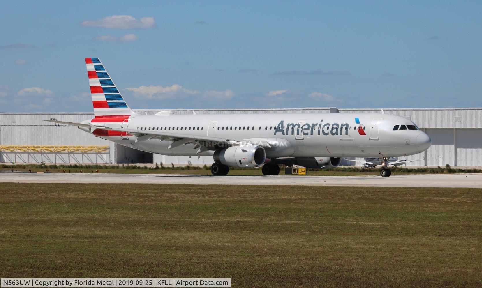 N563UW, 2012 Airbus A321-231 C/N 5368, AAL A321 zx FLL-CLT