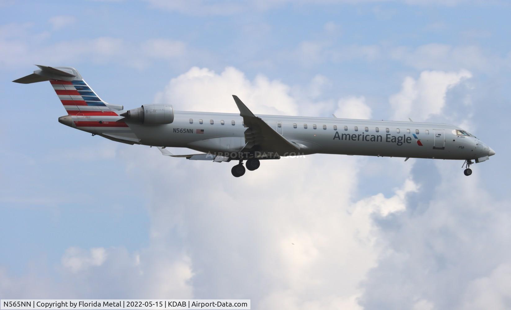 N565NN, 2015 Bombardier CRJ-900 (CL-600-2D24) C/N 15352, PSA/AE CRJ9 zx CLT-DAB