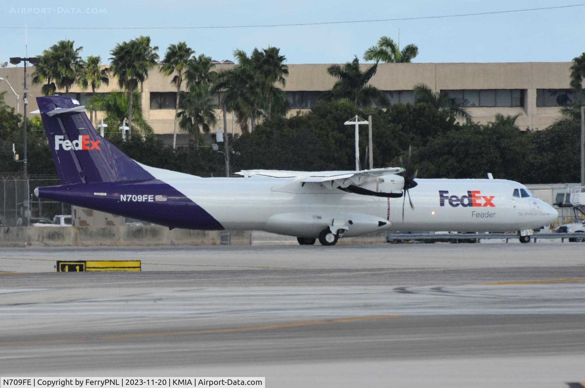 N709FE, 2023 ATR 72-600F (72-212A C/N 1750, Fedex ATR72 feeder freighter departing