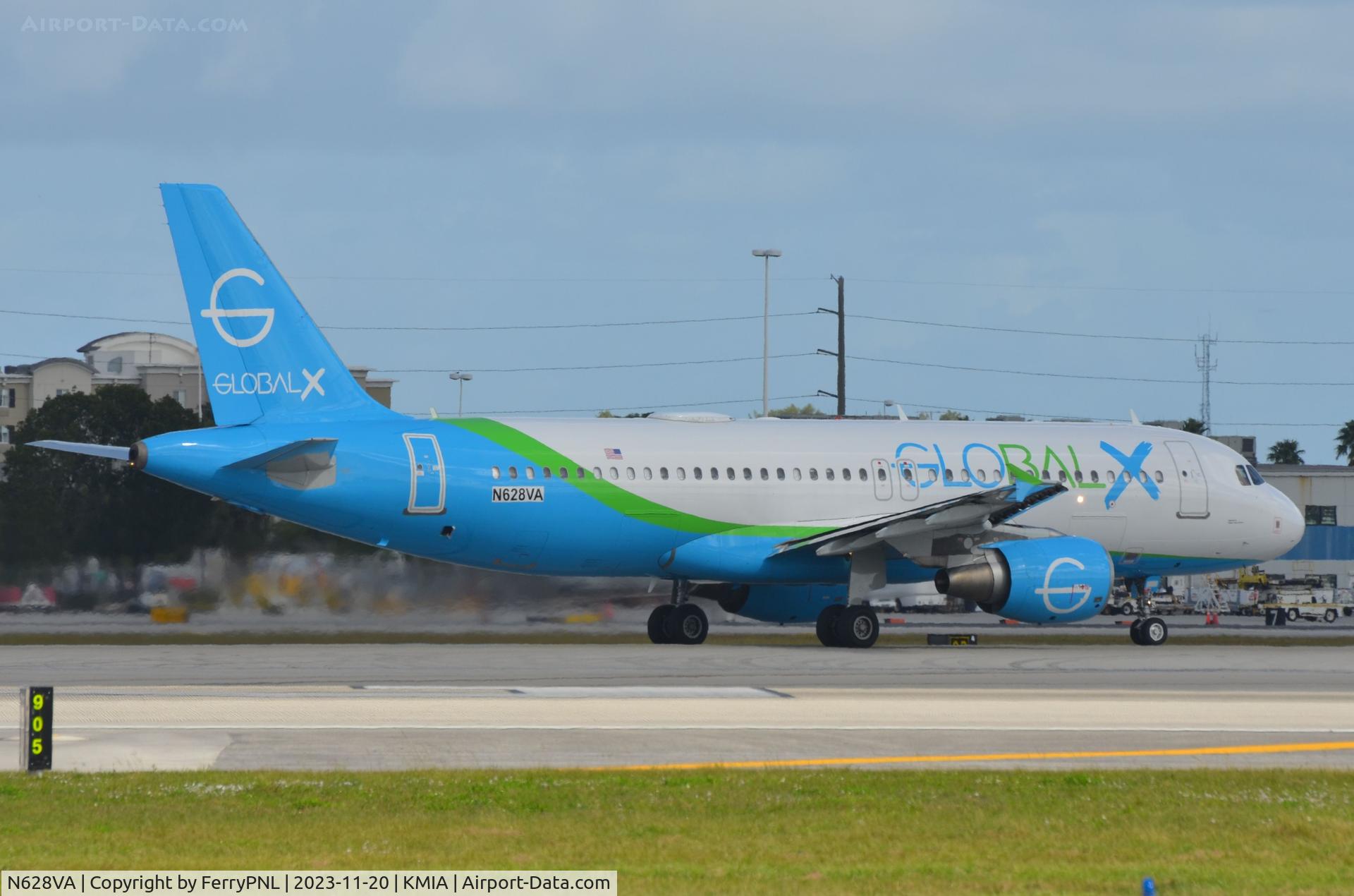 N628VA, 2007 Airbus A320-214 C/N 2993, Global X A320 departing for take-off