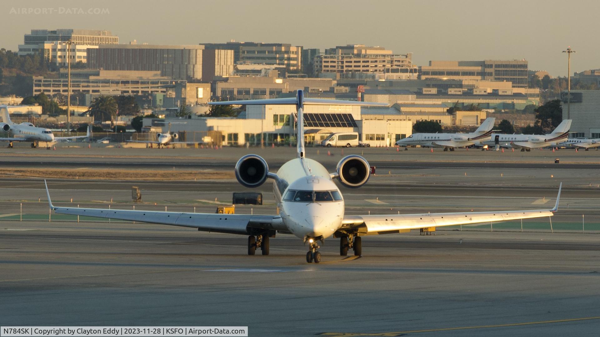 N784SK, 2009 Bombardier CRJ-700 (CL-600-2C10) Regional Jet C/N 10284, SFO 2023.