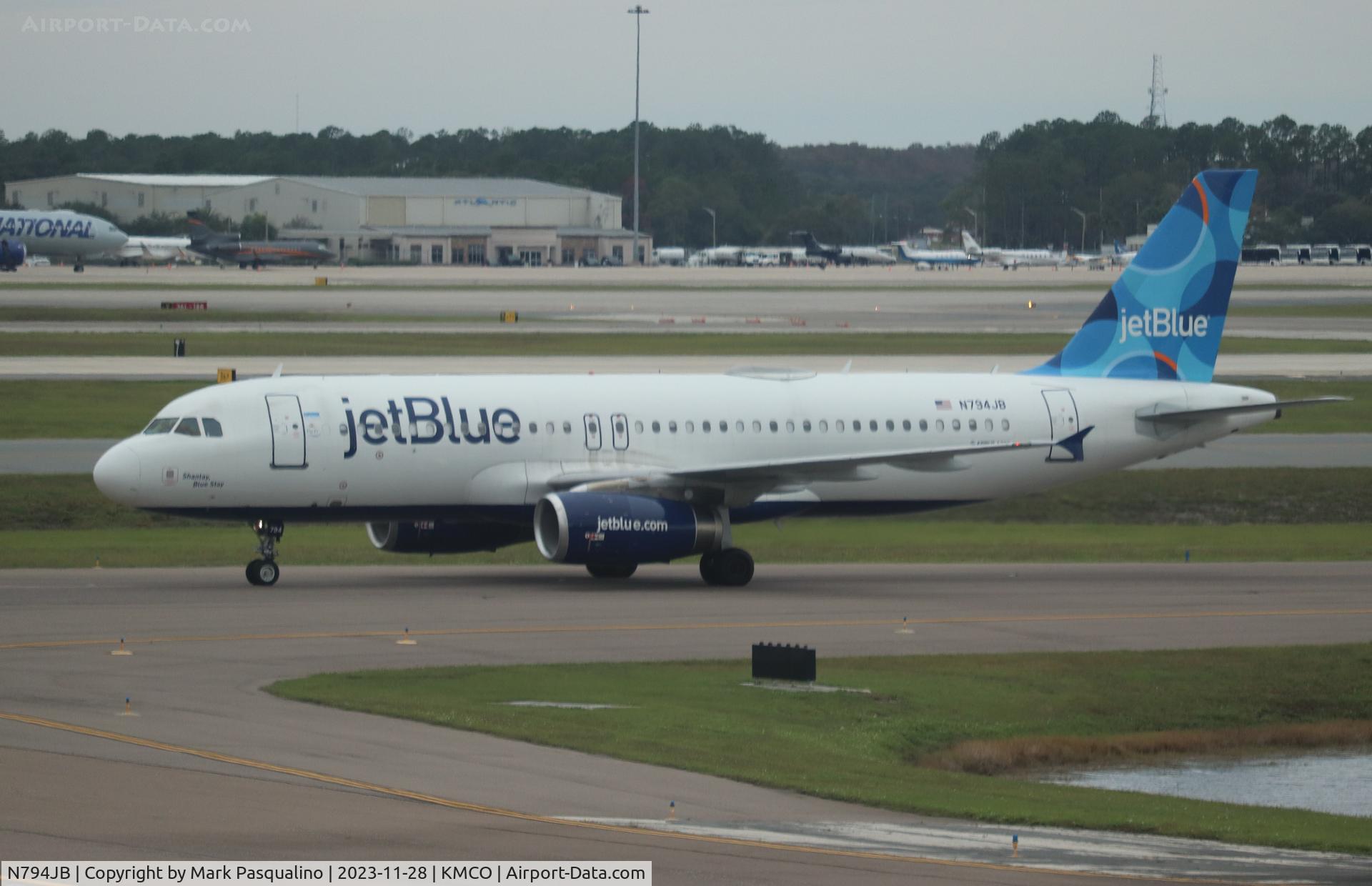 N794JB, 2011 Airbus A320-232 C/N 4904, Airbus A320-232