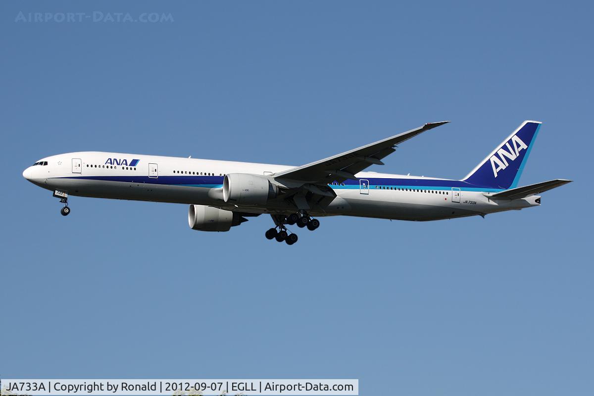 JA733A, 2005 Boeing 777-381/ER C/N 32648, at lhr