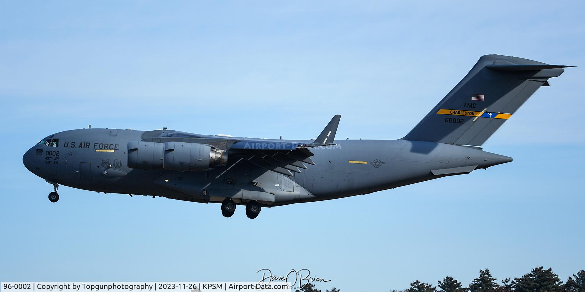 96-0002, 1996 McDonnell Douglas C-17A Globemaster III C/N P-34, REACH3219 coming in to pick up the support vehicles for the backup C-32 used for Air Force 1 while Biden was on Nantucket.