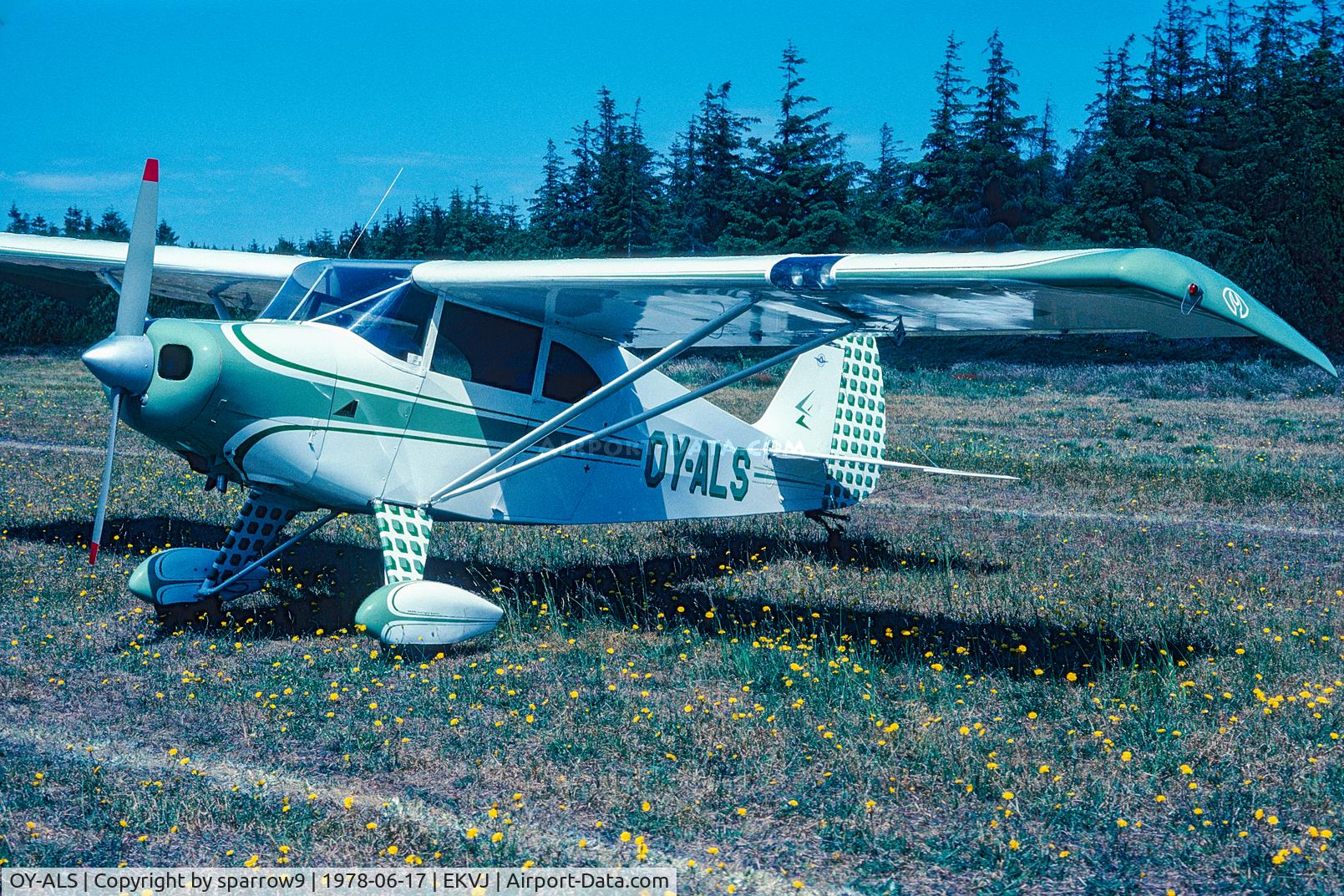 OY-ALS, 1951 Piper PA-20-135 Pacer Pacer C/N 20-571, KZ-Rally Stauning. Scanned from a slide.