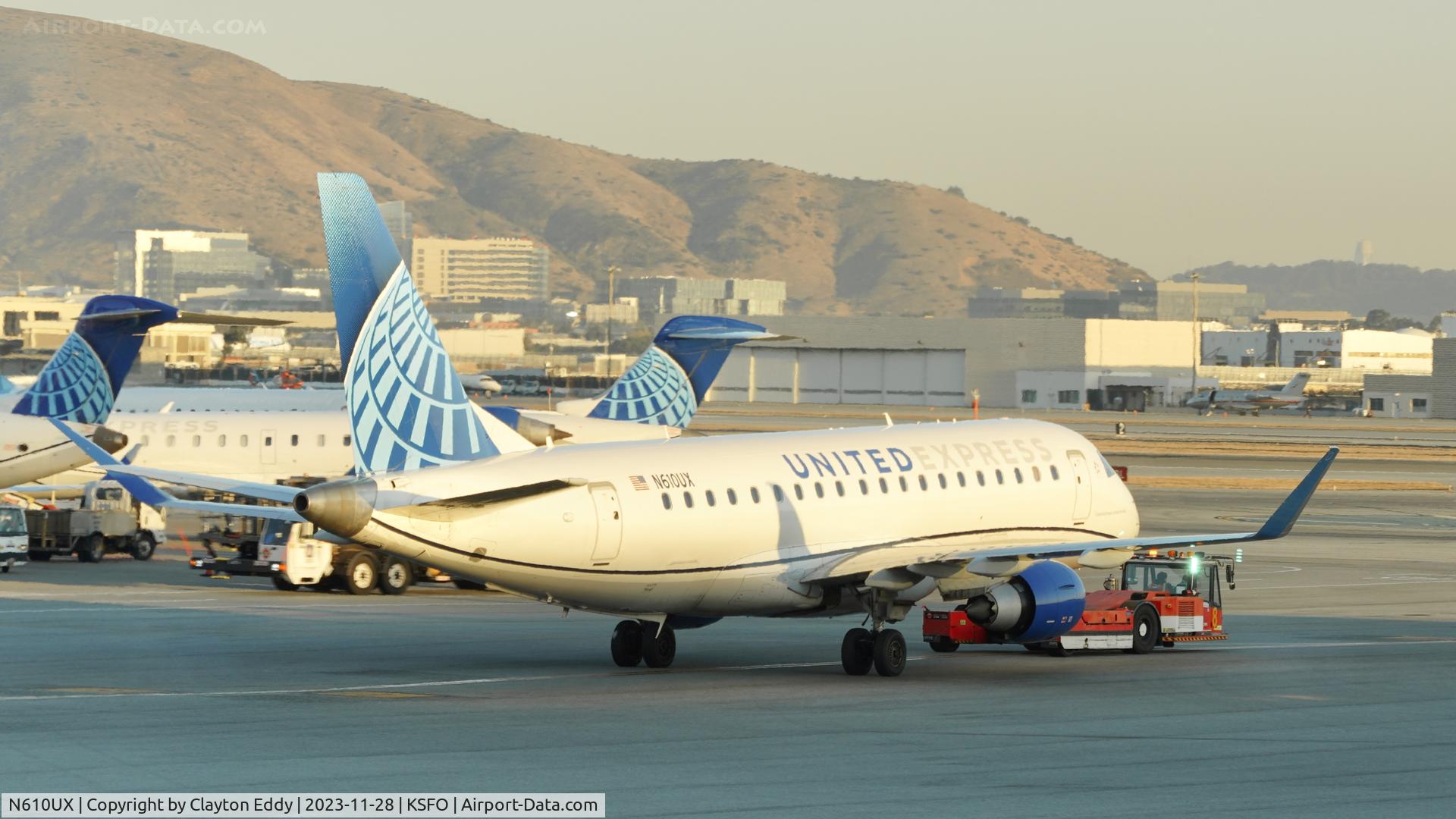 N610UX, 2019 Embraer 175LR (ERJ-170-200LR) C/N 17000808, SFO 2023.