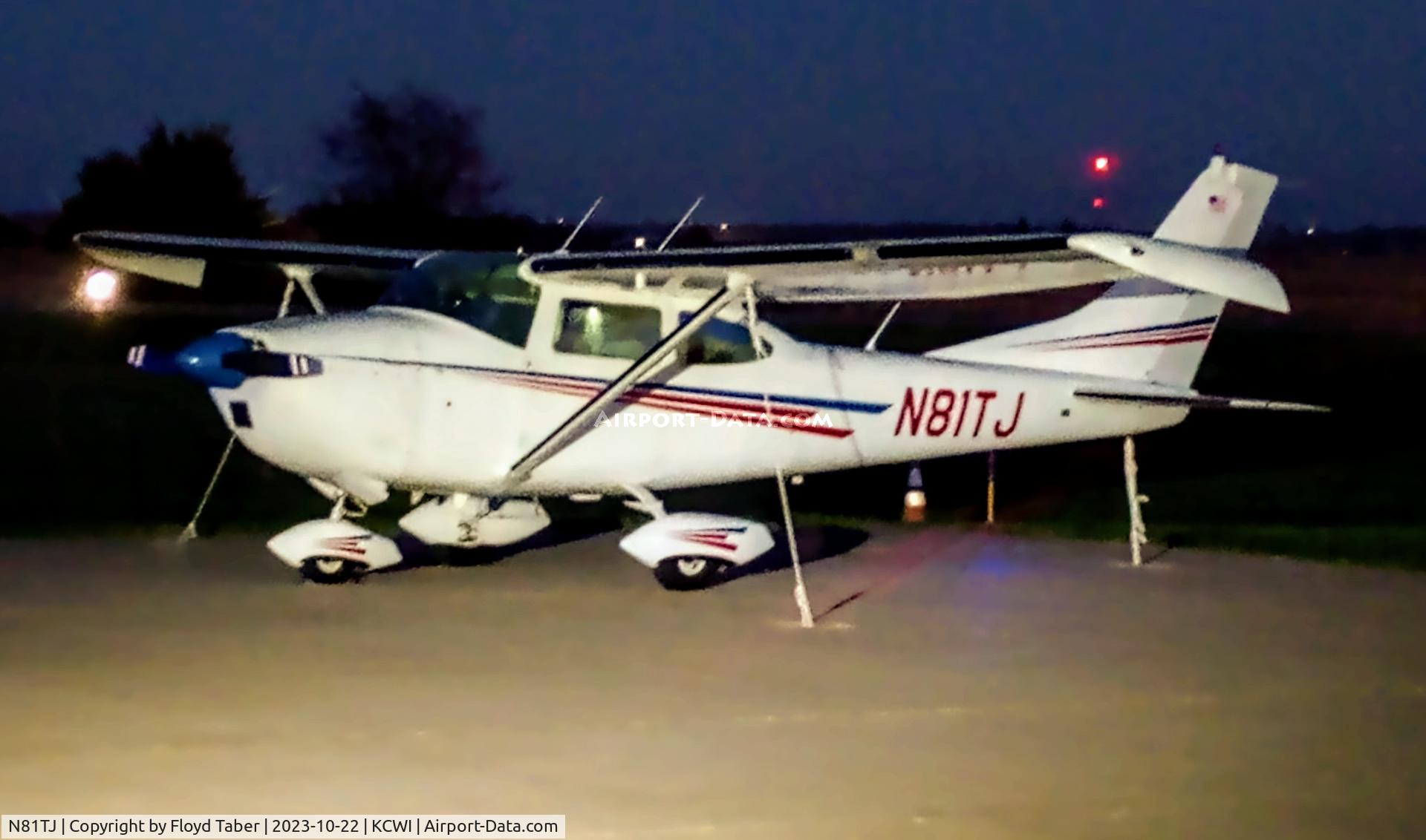 N81TJ, 1964 Cessna 182G Skylane C/N 18255385, Sittimh on the ramp at Clinton