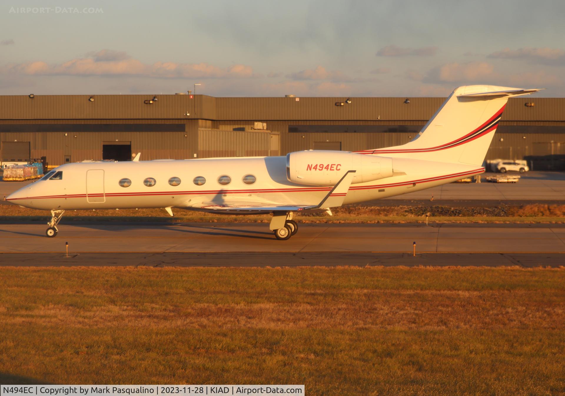 N494EC, 2011 Gulfstream Aerospace GIV-X (G450) C/N 4226, Gulfstream GIV-X