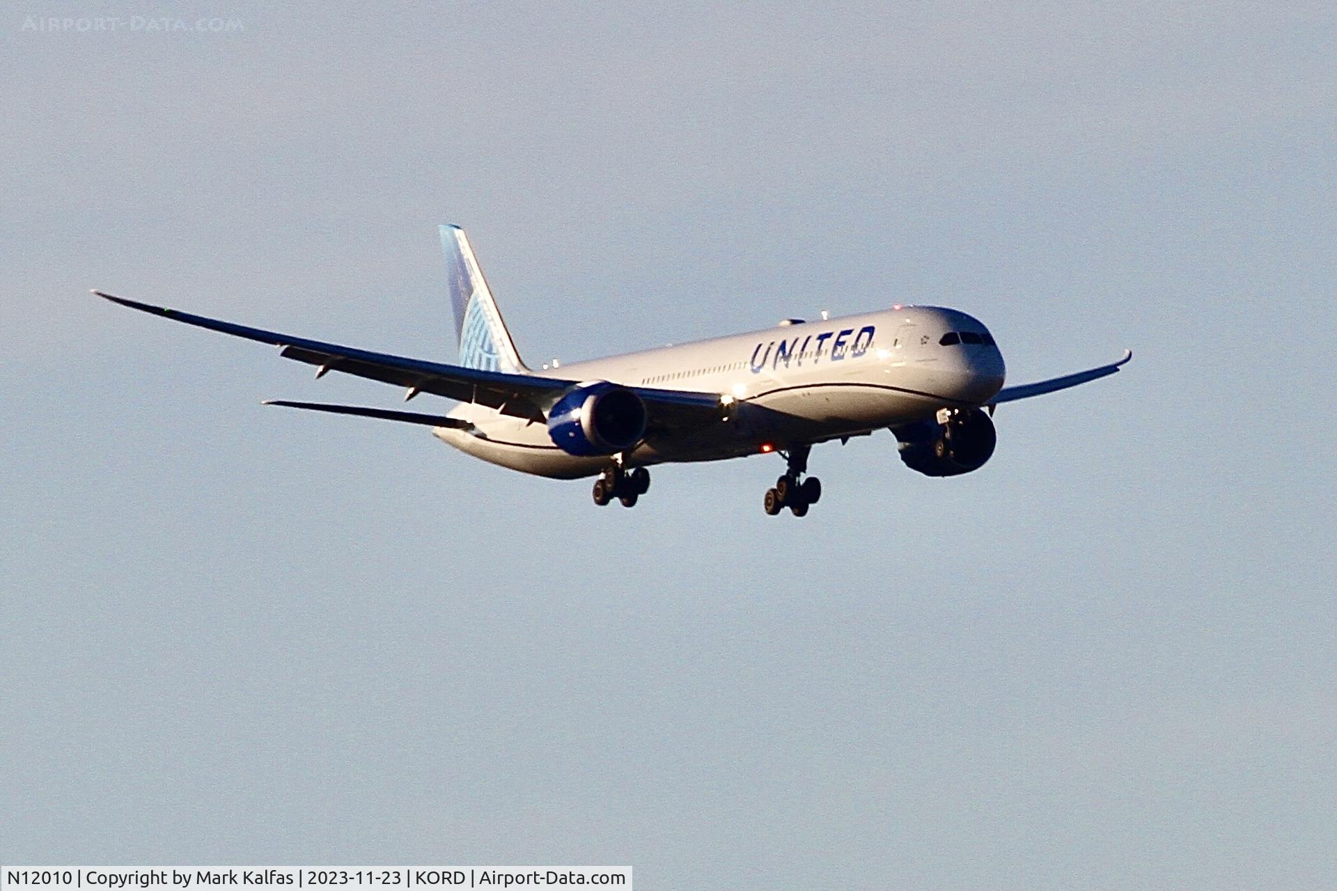 N12010, 2019 Boeing 787-10 Dreamliner C/N 40926, UNITED BOEING 787-10, B78X N12010 UA906, EDDF-KORD, ARRIVING RUNWAY 10C O'HARE