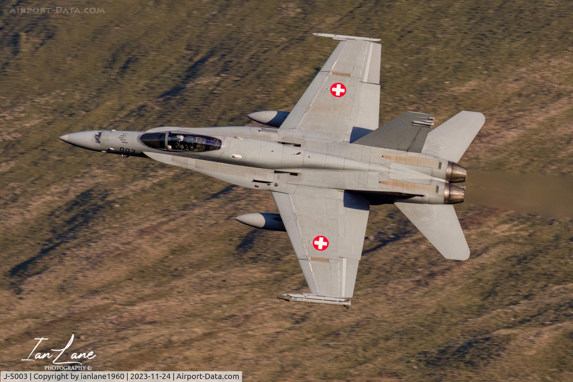 J-5003, 1997 McDonnell Douglas F/A-18C Hornet C/N 1319, Low level in Cumbria