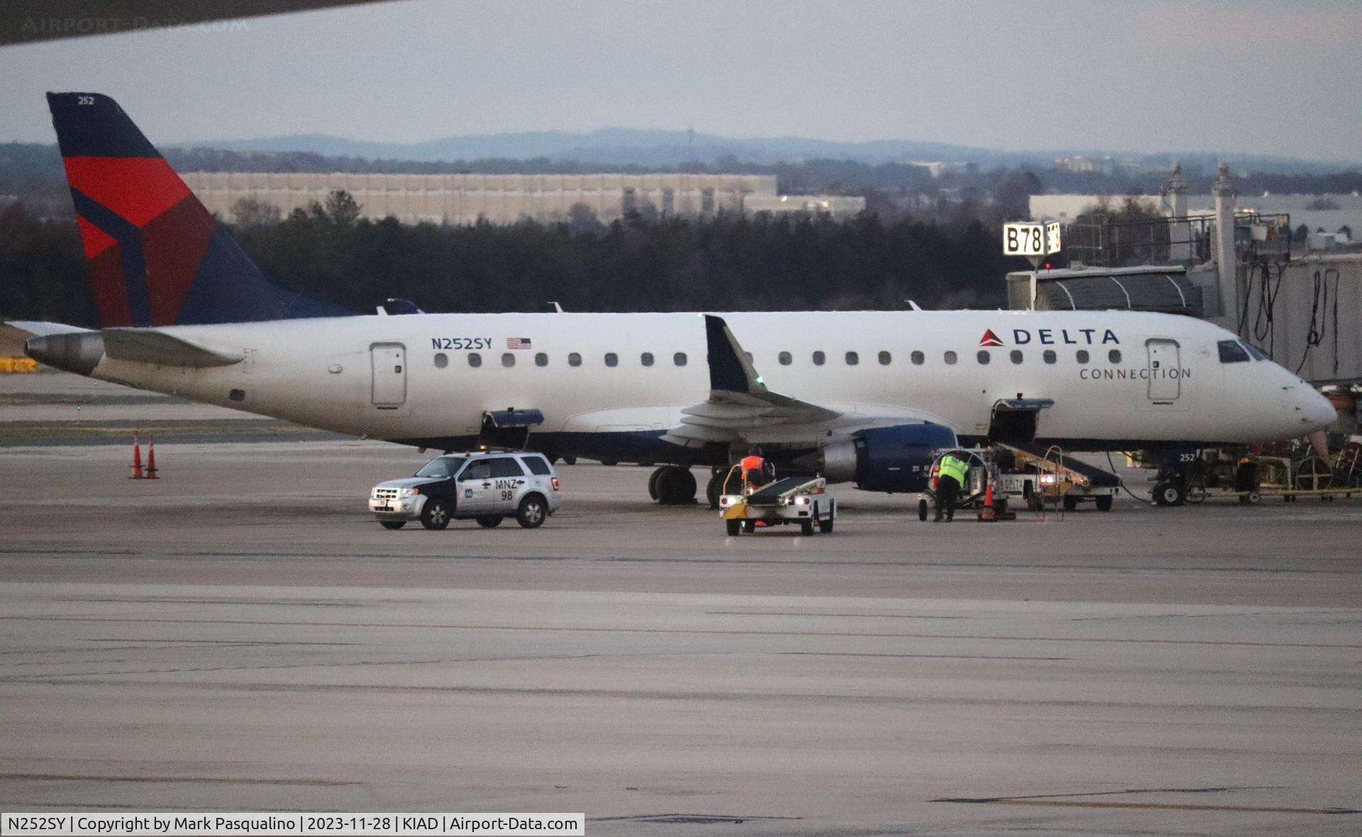 N252SY, 2016 Embraer 175LR (ERJ-170-200LR) C/N 17000612, ERJ-170-200LR