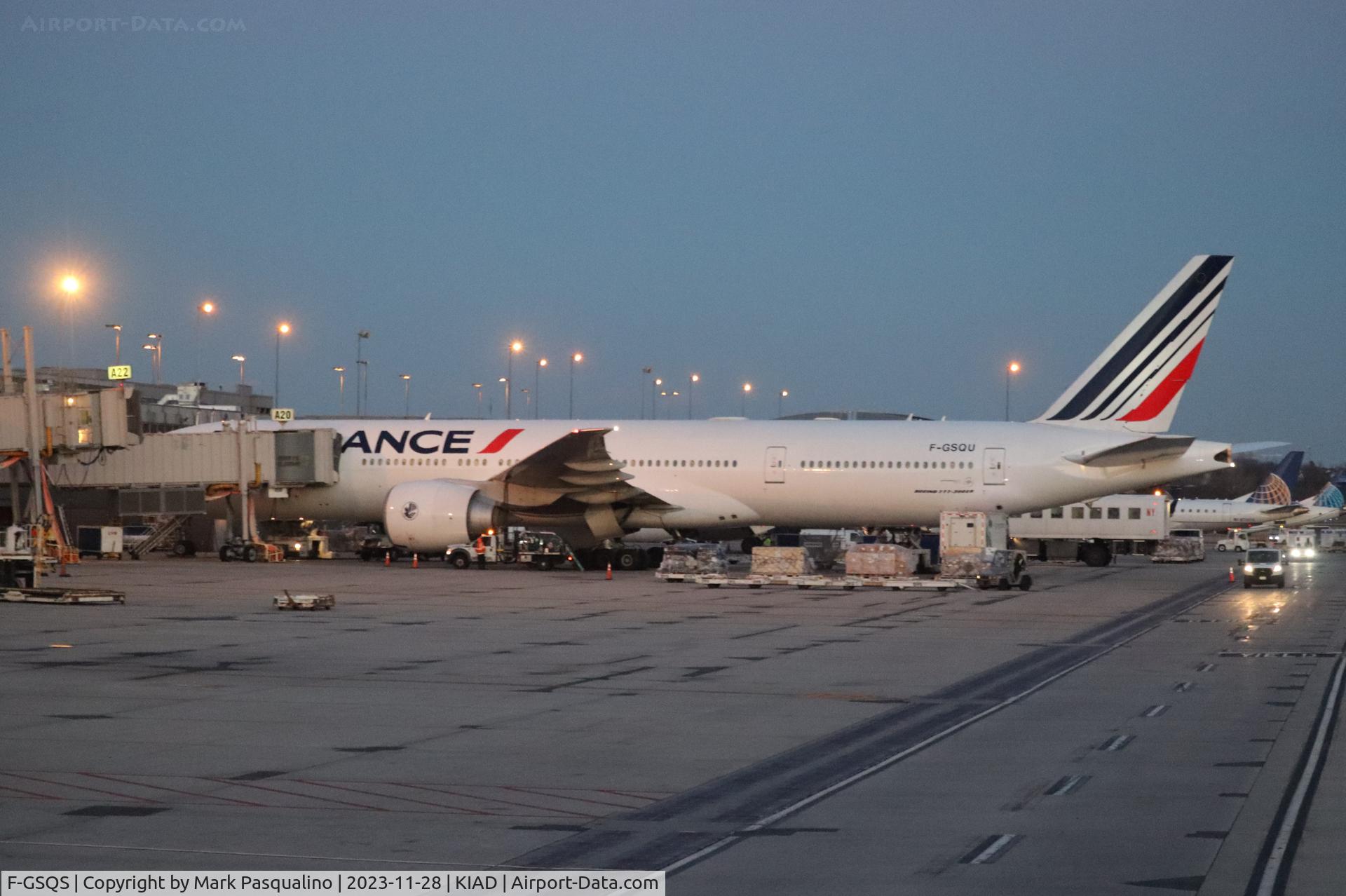 F-GSQS, 2007 Boeing 777-328/ER C/N 32962, Boeing 777-328/ER