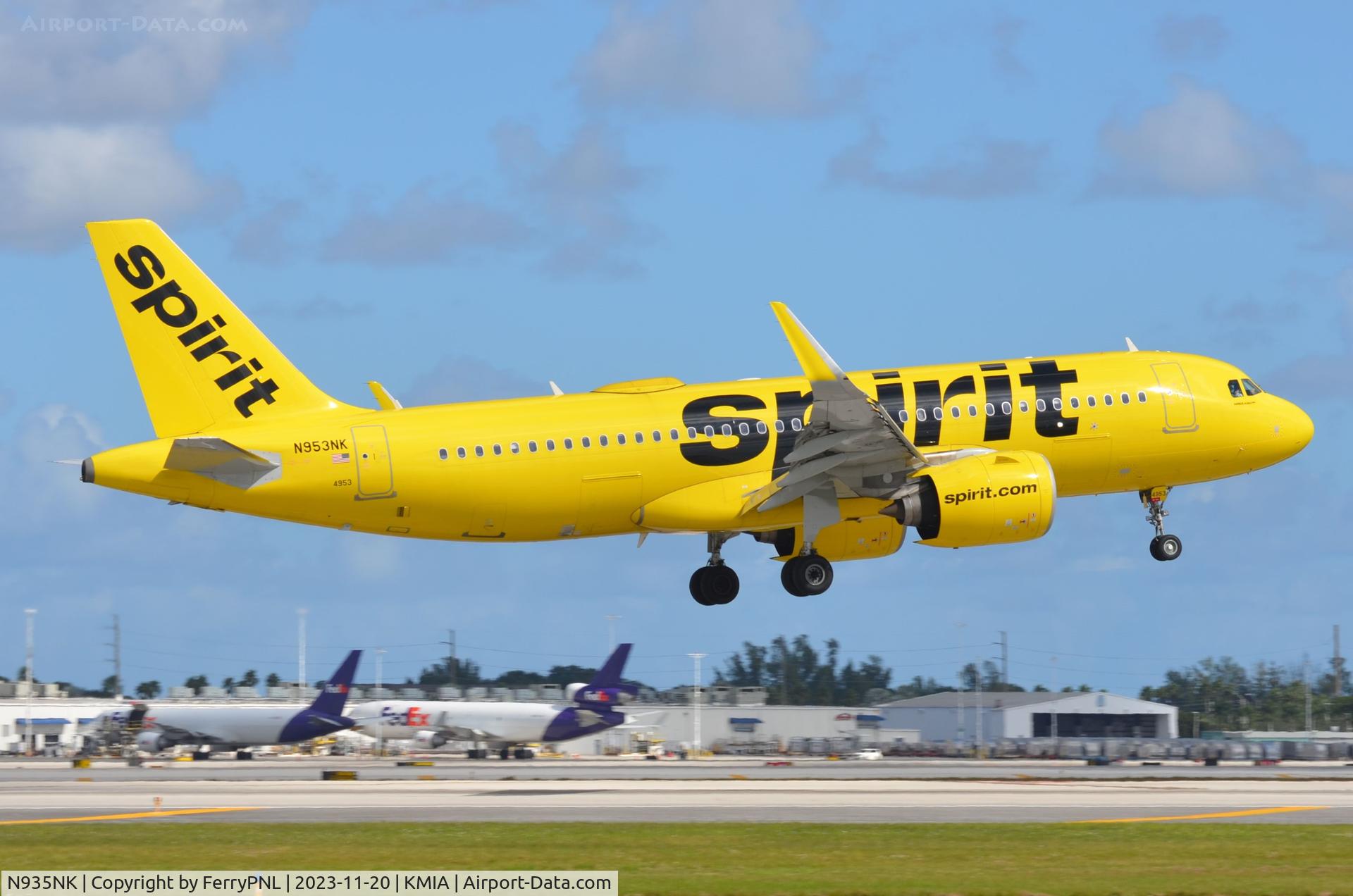 N935NK, 2020 Airbus A320-271N C/N 10108, Spirit A320N landing. Comment by a by-stander: they even paint them like a school bus.