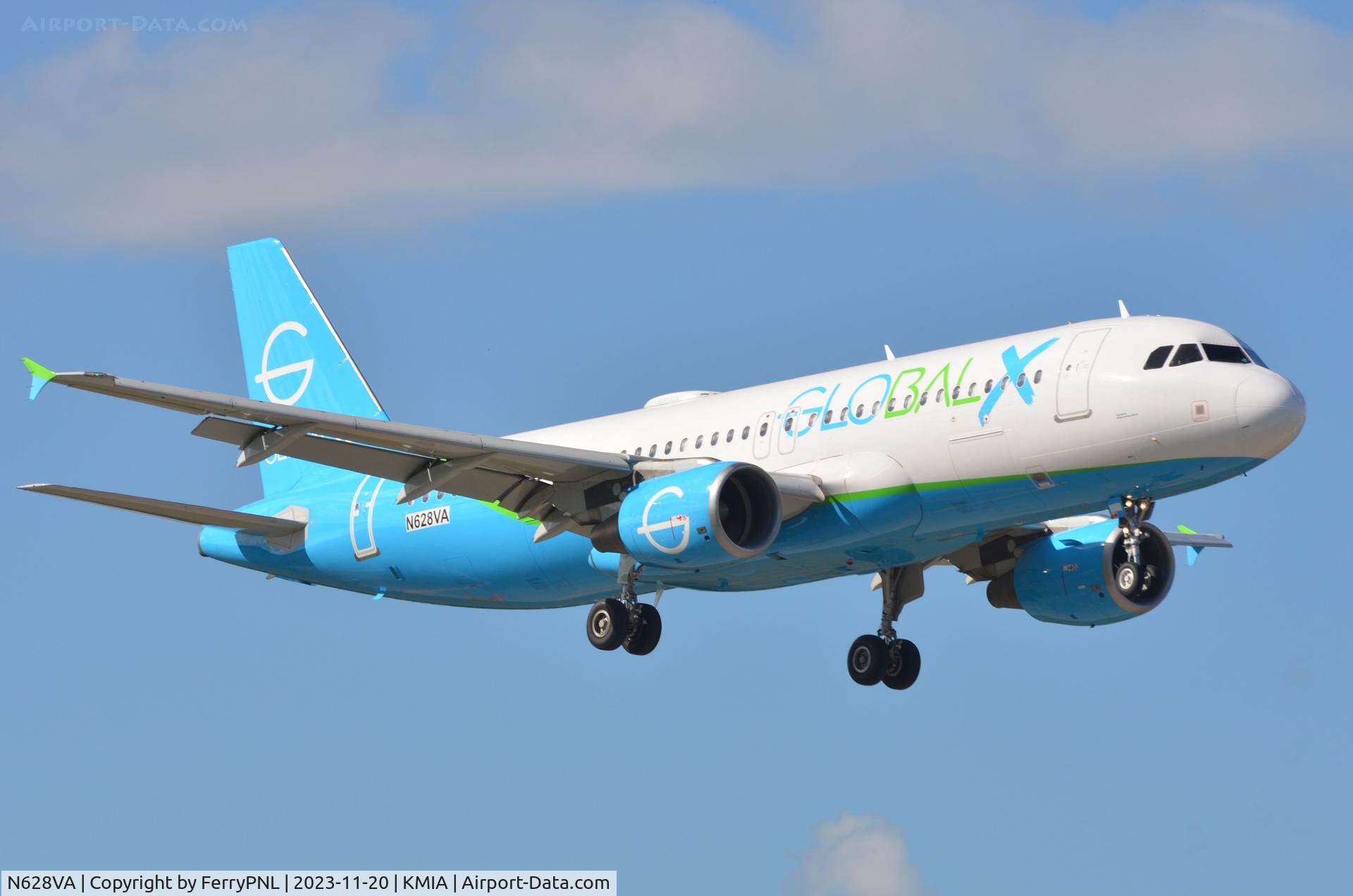 N628VA, 2007 Airbus A320-214 C/N 2993, Global X A320 on short final