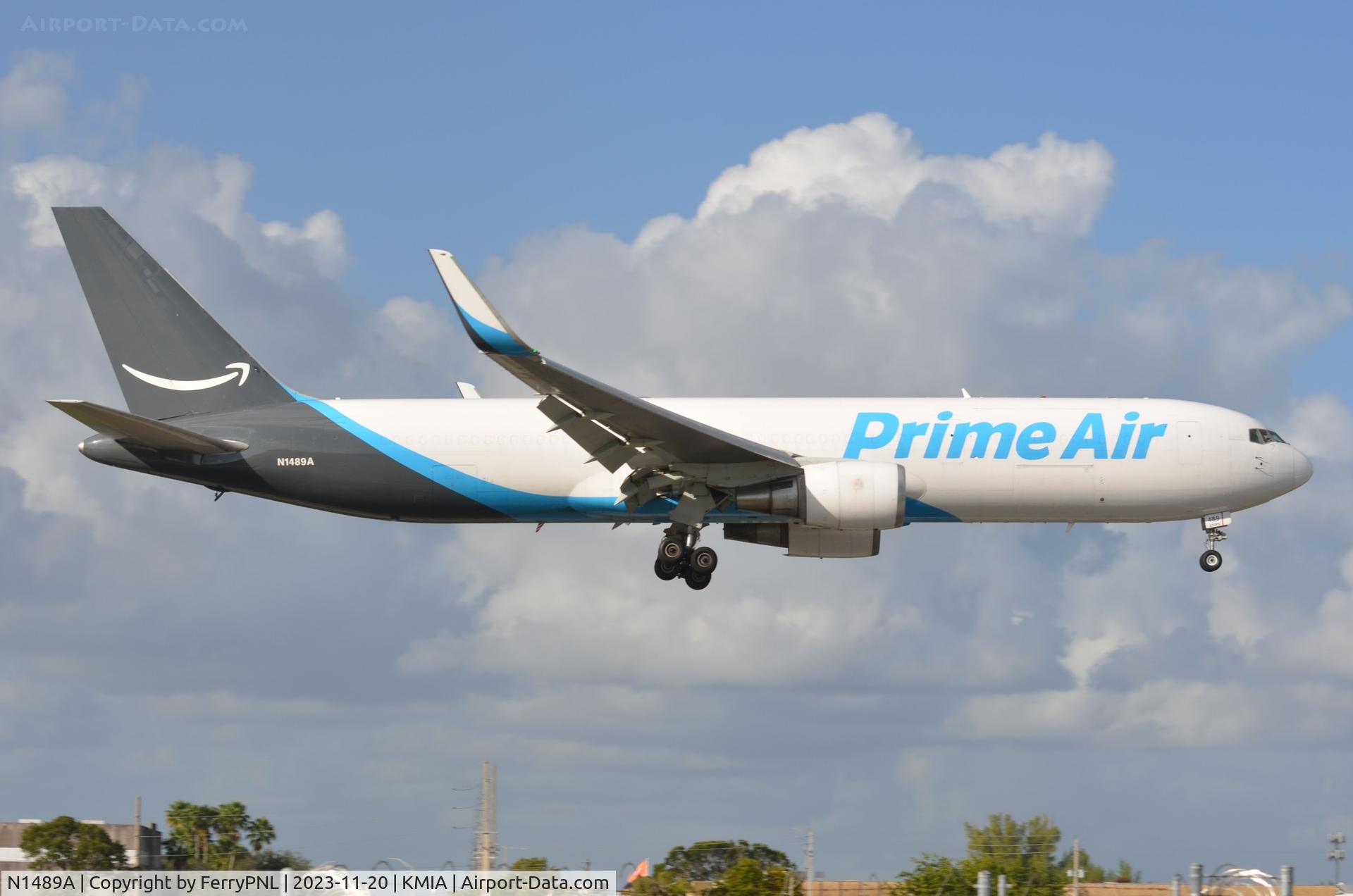 N1489A, 1994 Boeing 767-31K(ER)(BCF) C/N 27206, Amazon Prime Air B763F on finals