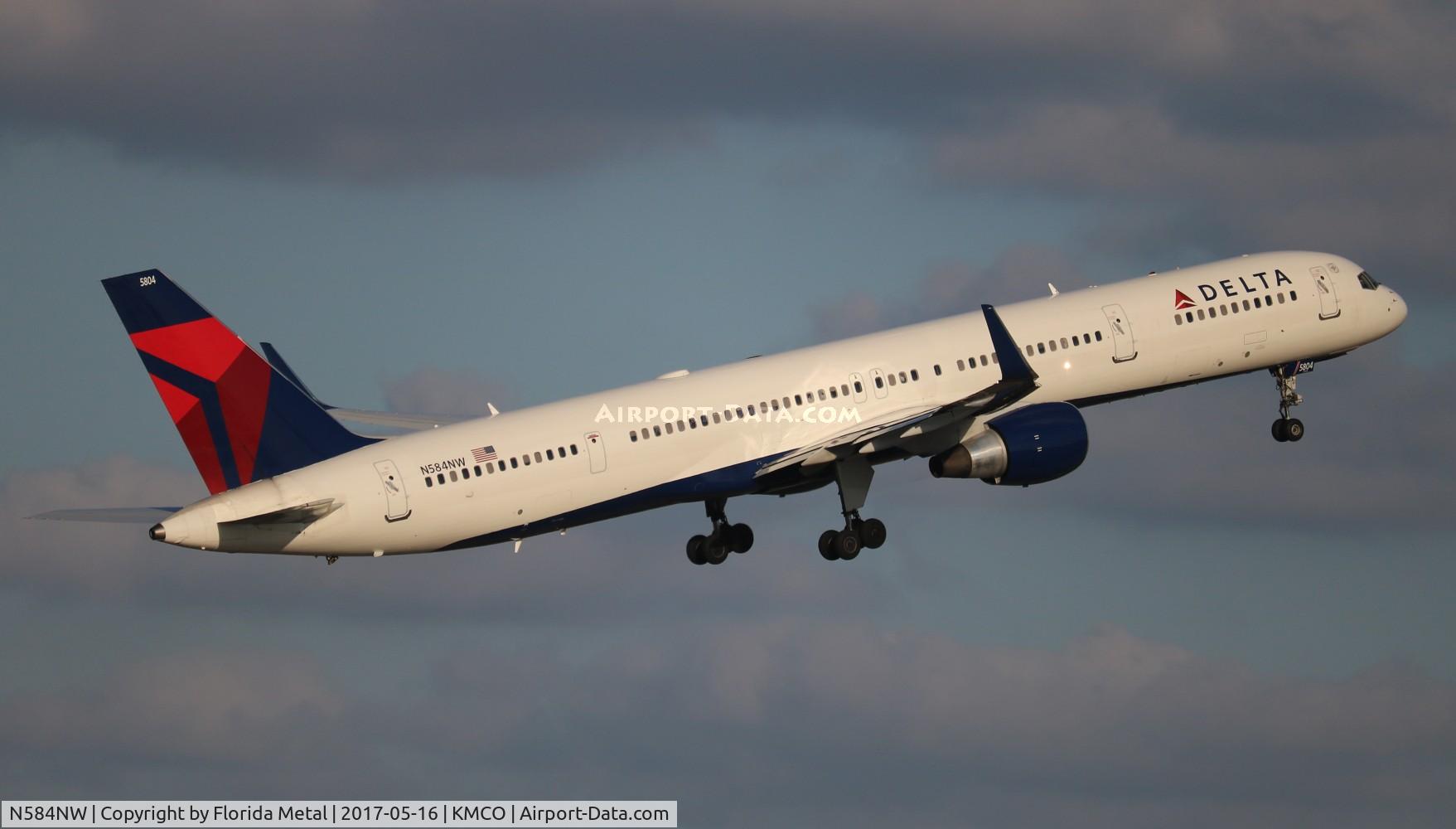 N584NW, 2002 Boeing 757-351 C/N 32984, DAL 753 zx