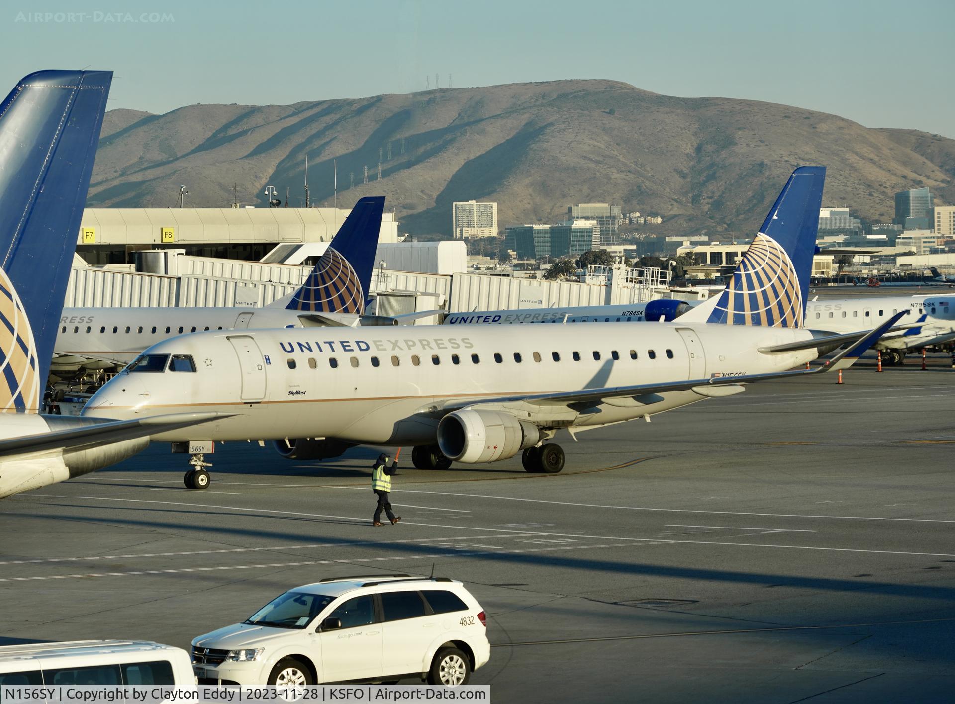 N156SY, 2016 Embraer 175LR (ERJ-170-200LR) C/N 17000557, SFO 2023.