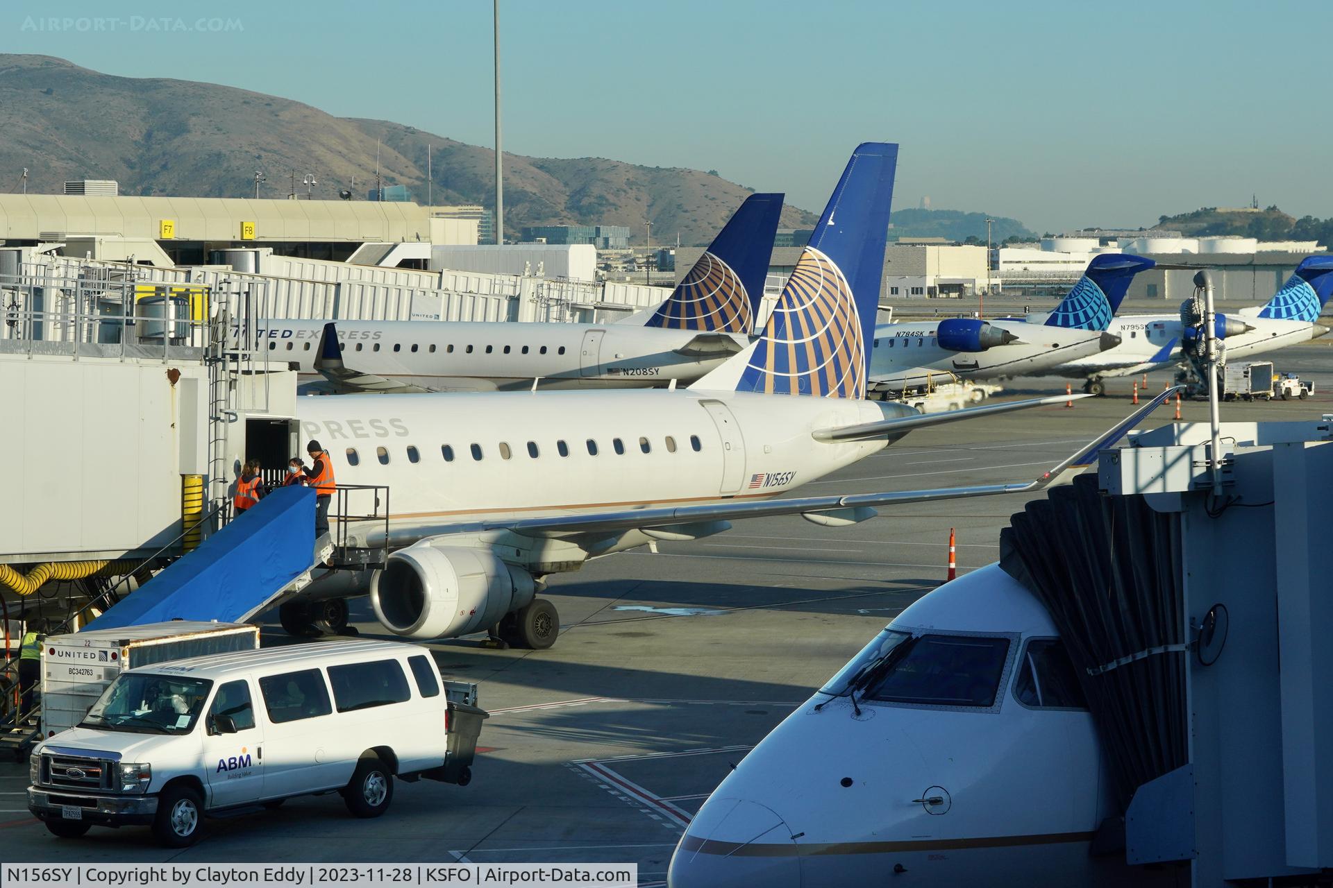 N156SY, 2016 Embraer 175LR (ERJ-170-200LR) C/N 17000557, SFO 2023.