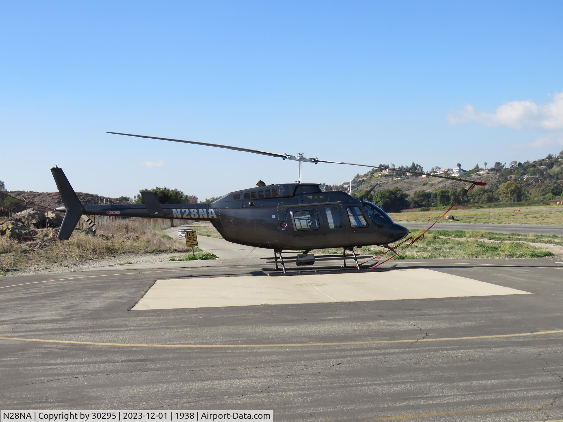 N28NA, 1990 Bell 206L-3 LongRanger III C/N 51387, Parked