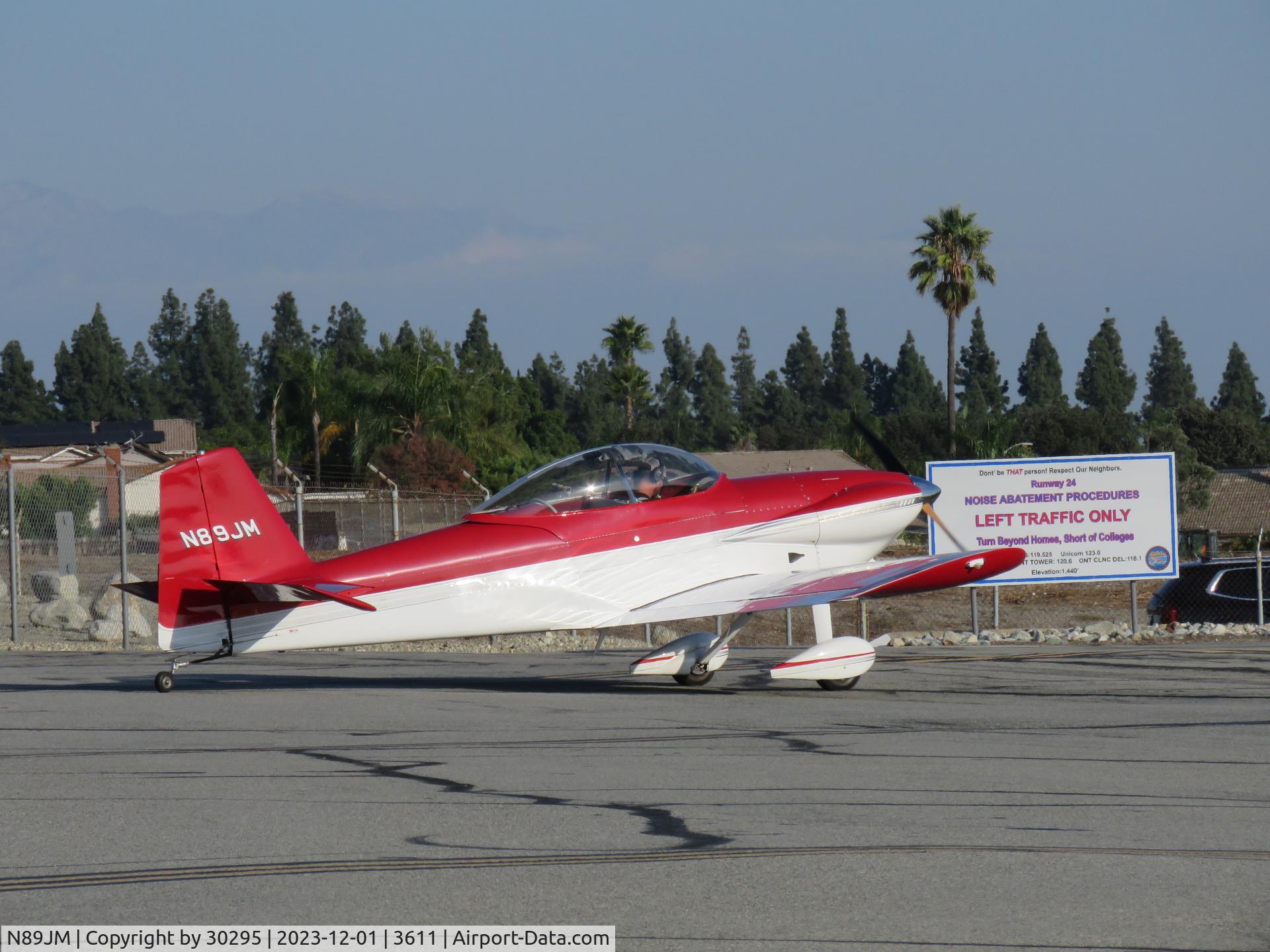 N89JM, 1992 Vans RV-4 C/N 2578, Waiting to take off