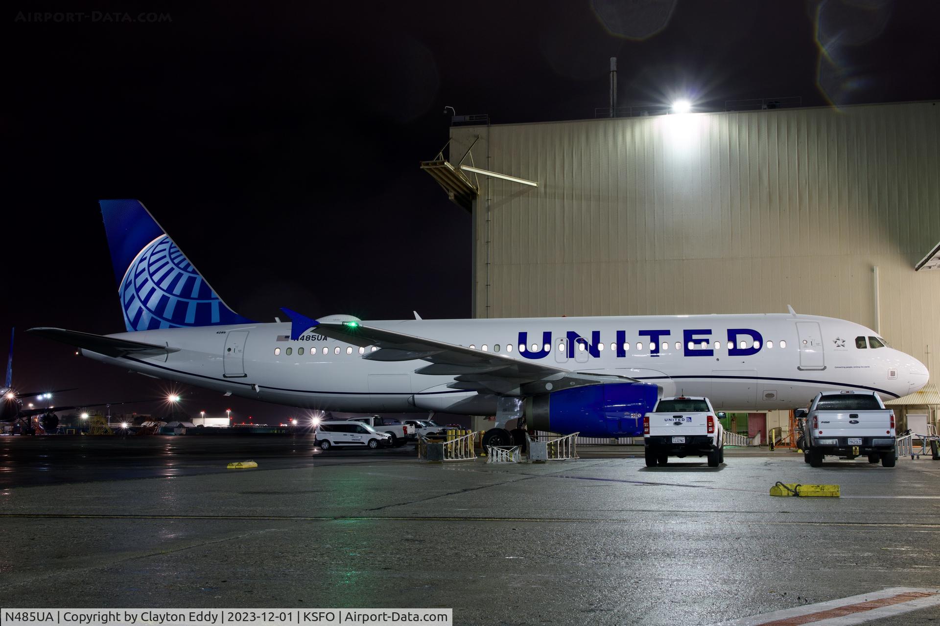 N485UA, 2001 Airbus A320-232 C/N 1617, SFO 2023.