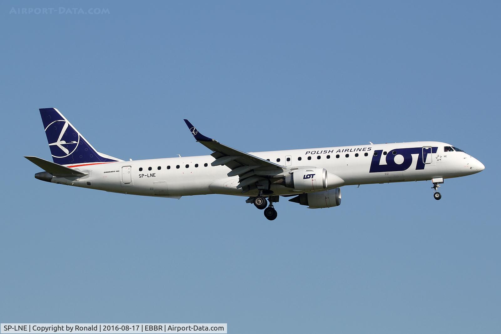 SP-LNE, 2012 Embraer 195LR (ERJ-190-200LR) C/N 19000583, at bru