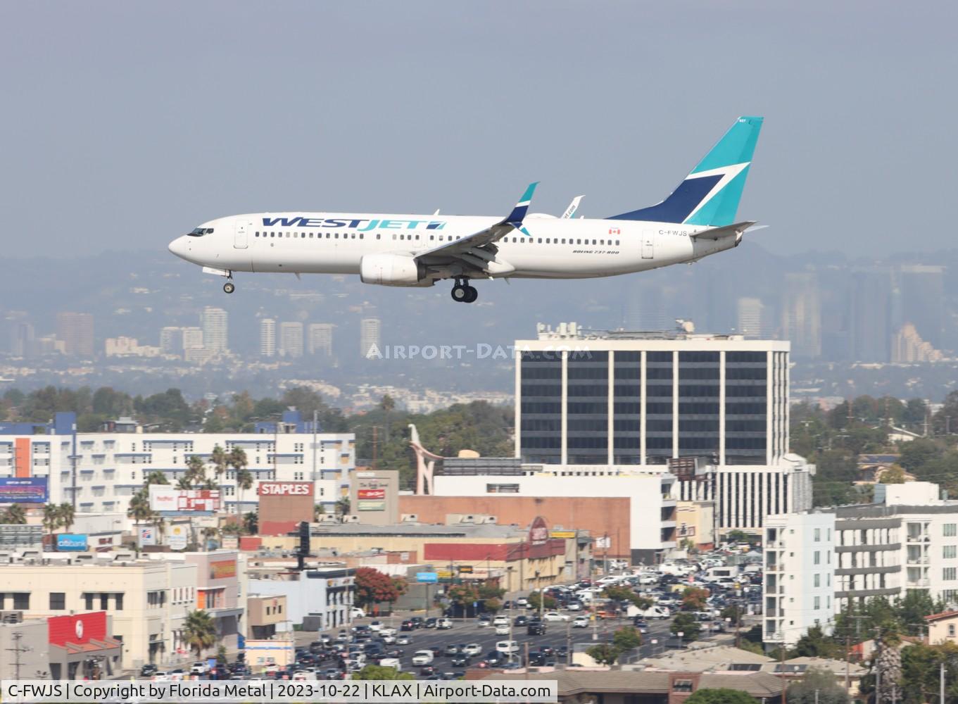 C-FWJS, 2014 Boeing 737-8CT C/N 39076, WJA 738 zx YVR-LAX