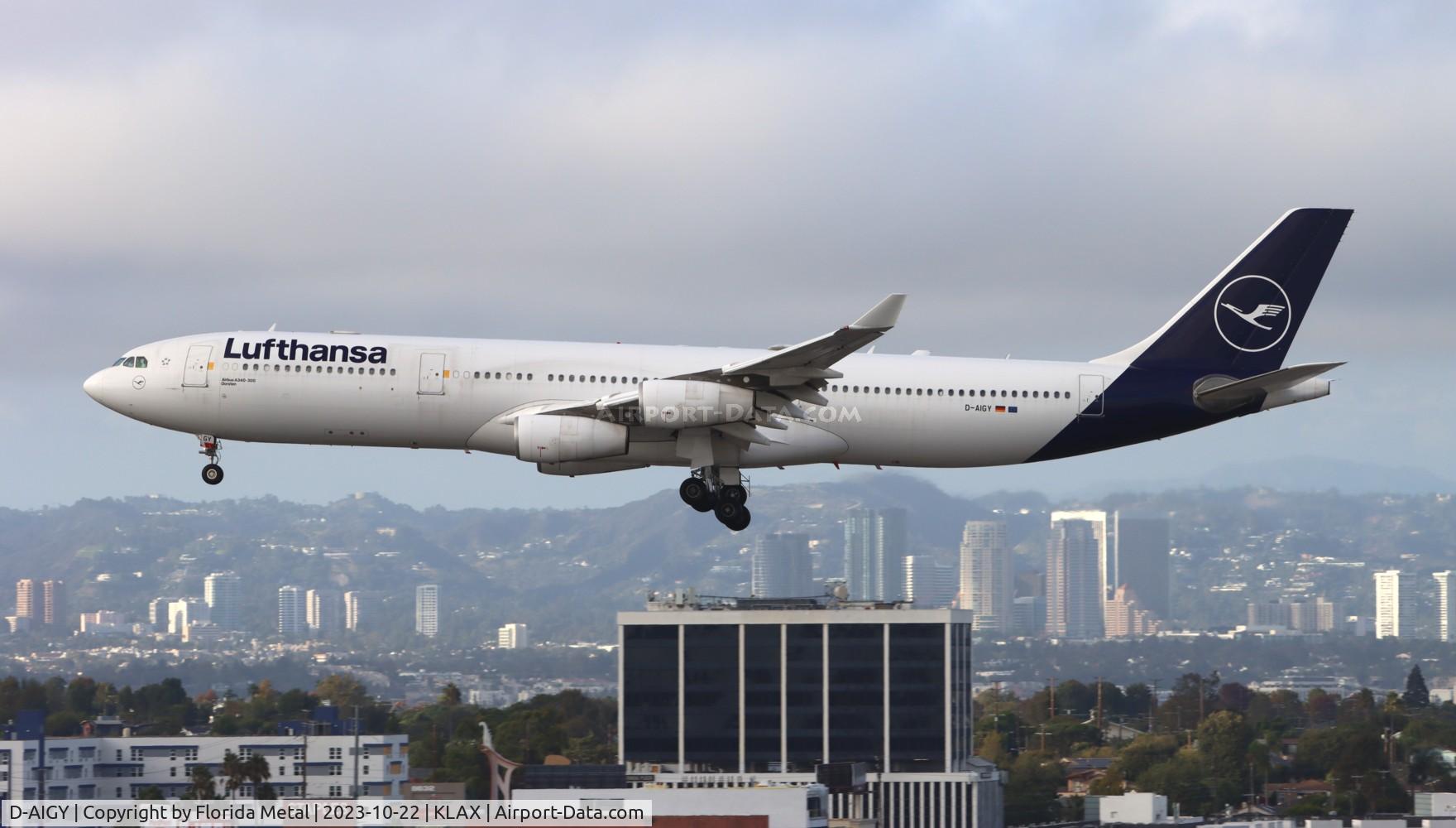 D-AIGY, 2000 Airbus A340-313 C/N 335, DLH A343 zx FRA-LAX