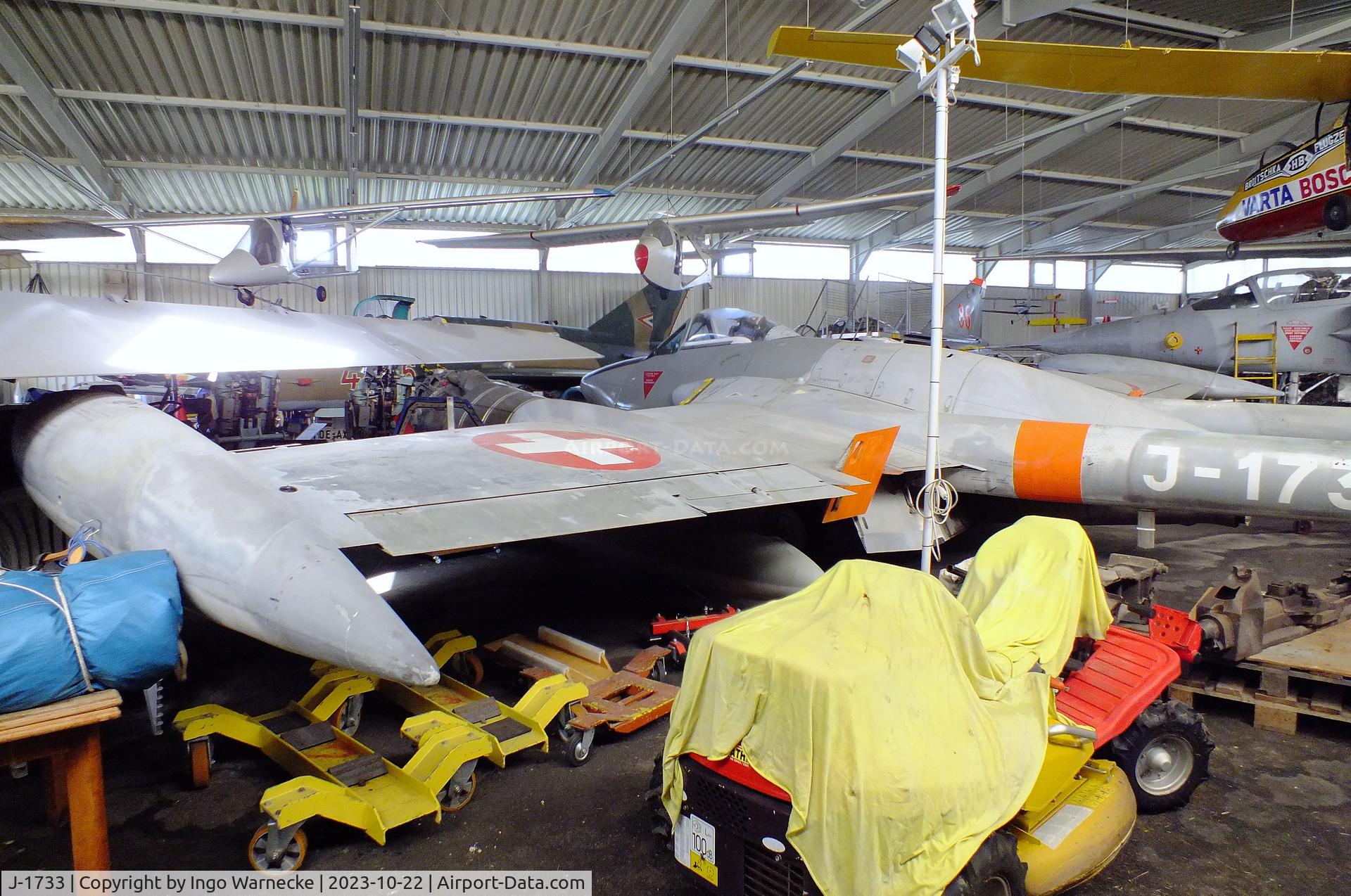 J-1733, De Havilland (F+W Emmen) DH-112 Venom FB.54 C/N 903, De Havilland (F+W Emmen) D.H.112 Venom FB54 at the Österreichisches Luftfahrtmuseum (Austrian Aviation Museum), Graz-Thalerhof
