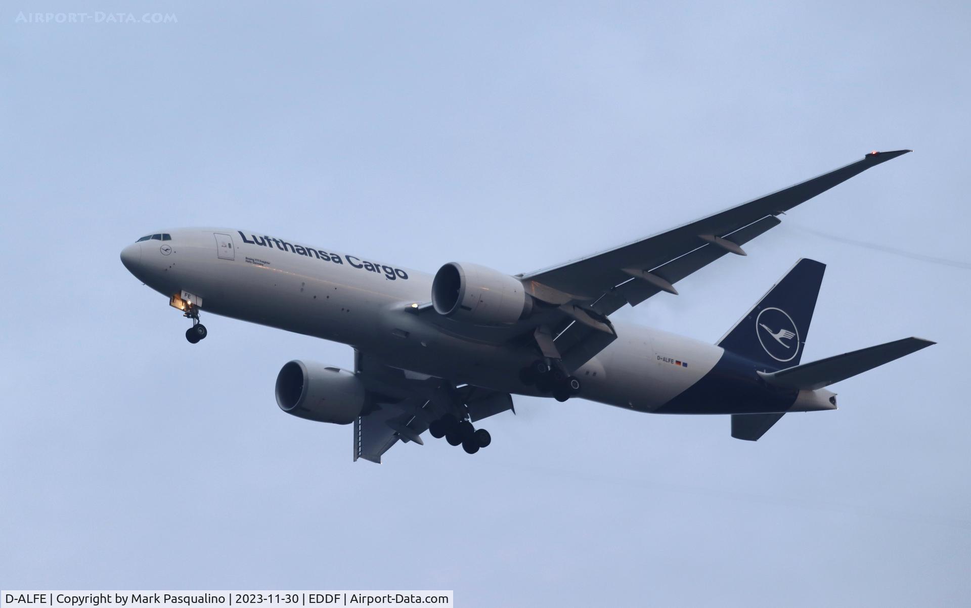 D-ALFE, 2015 Boeing 777-FBT C/N 41678, Boeing 777-FBT