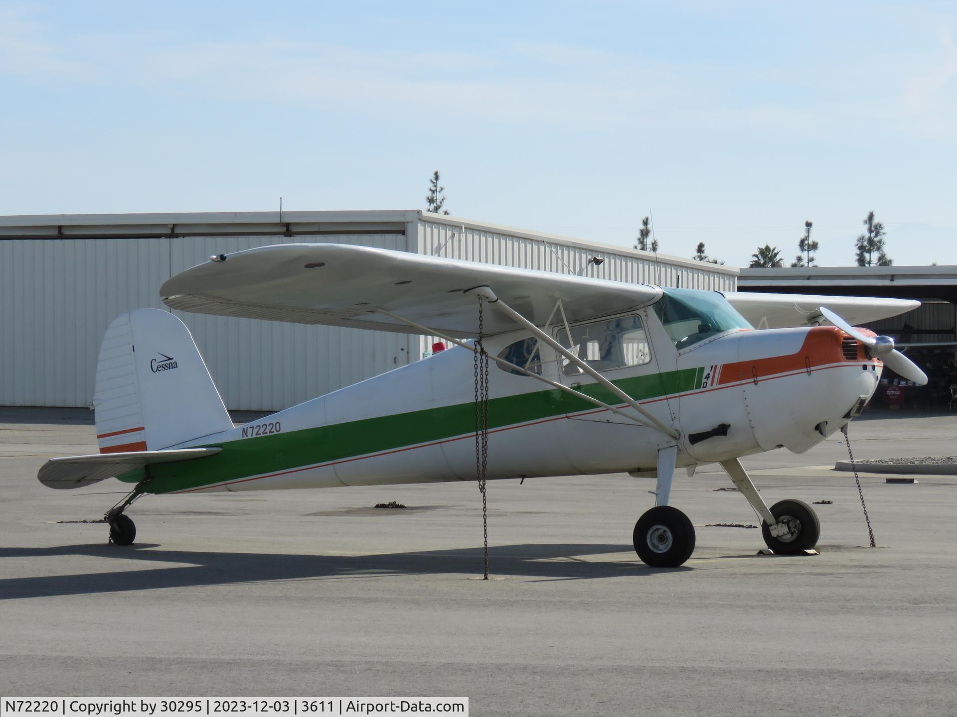 N72220, 1946 Cessna 140 C/N 9393, Parked
