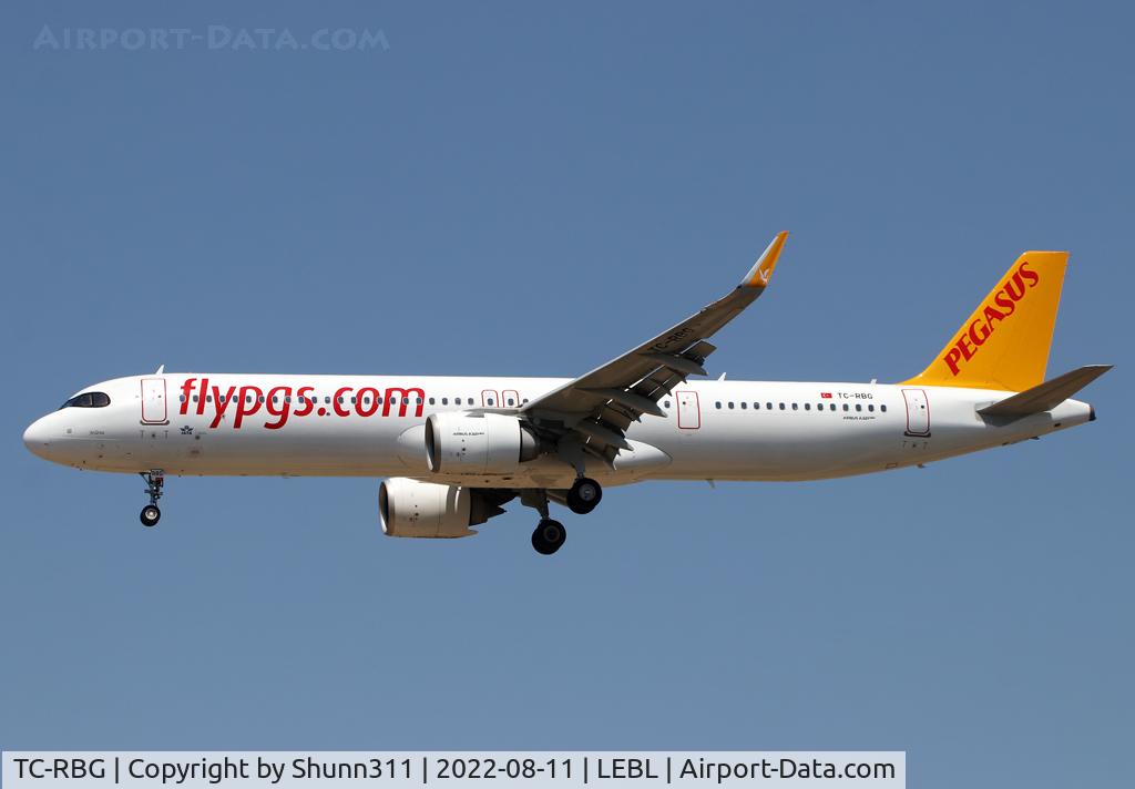 TC-RBG, 2020 Airbus A321-251NX C/N 10007, Landing rwy 24R