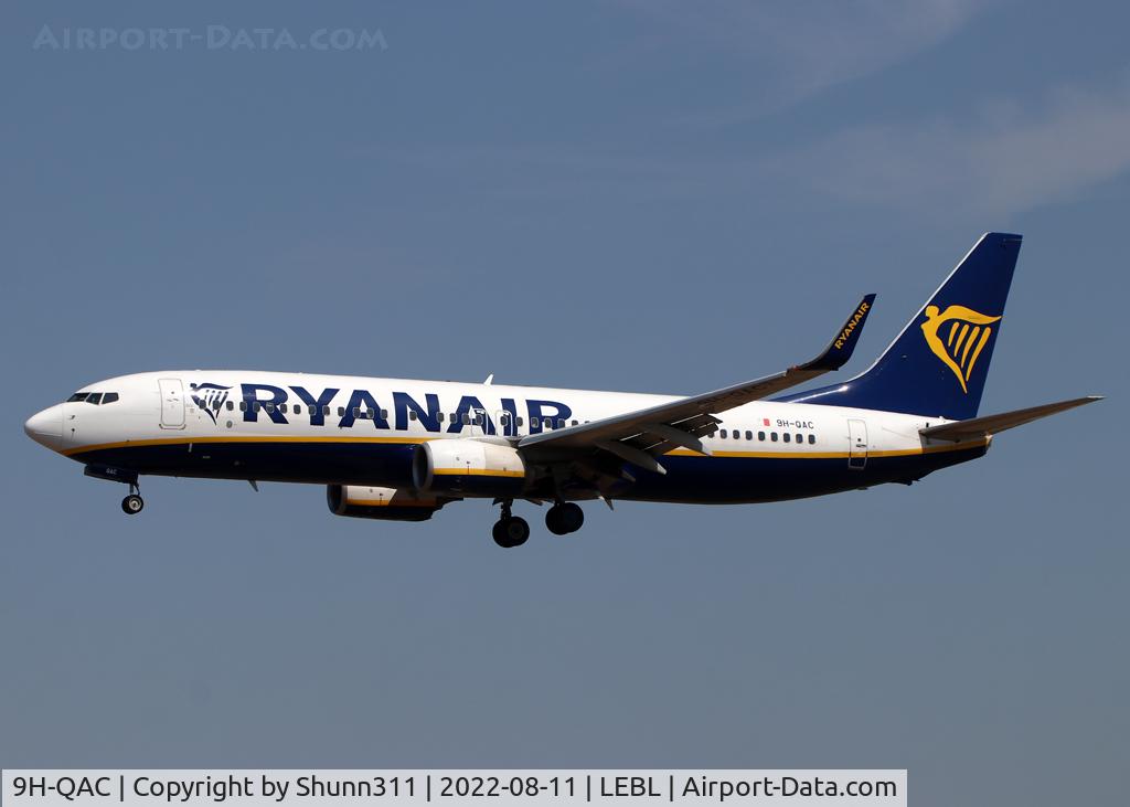 9H-QAC, 2017 Boeing 737-8AS C/N 44789, Landing rwy 24R