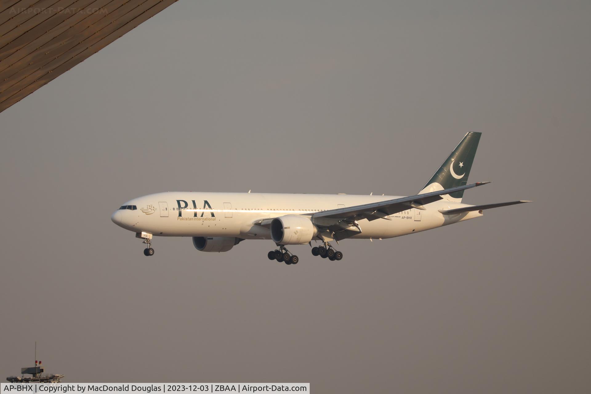 AP-BHX, 2007 Boeing 777-240/ER C/N 35296, PEK/ZBAA