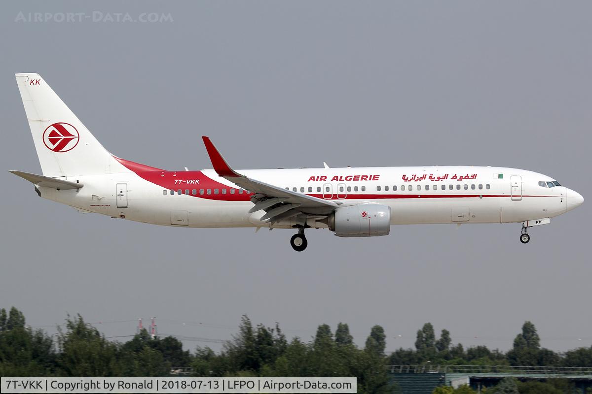 7T-VKK, 2015 Boeing 737-8D6 C/N 60747, at orly