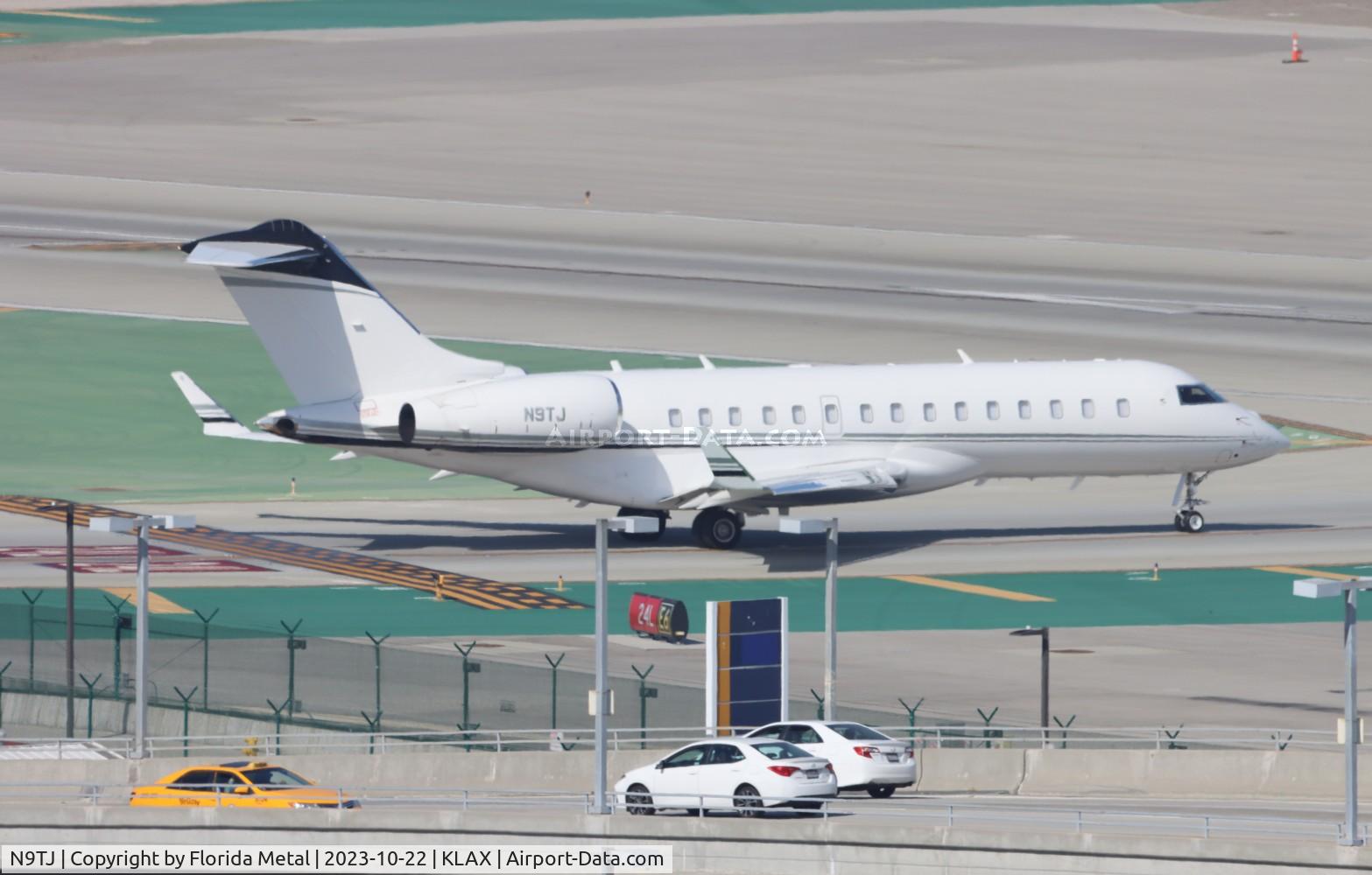 N9TJ, 2014 Bombardier BD-700-1A10 Global Express 6000 C/N 9659, Global 6000 zx