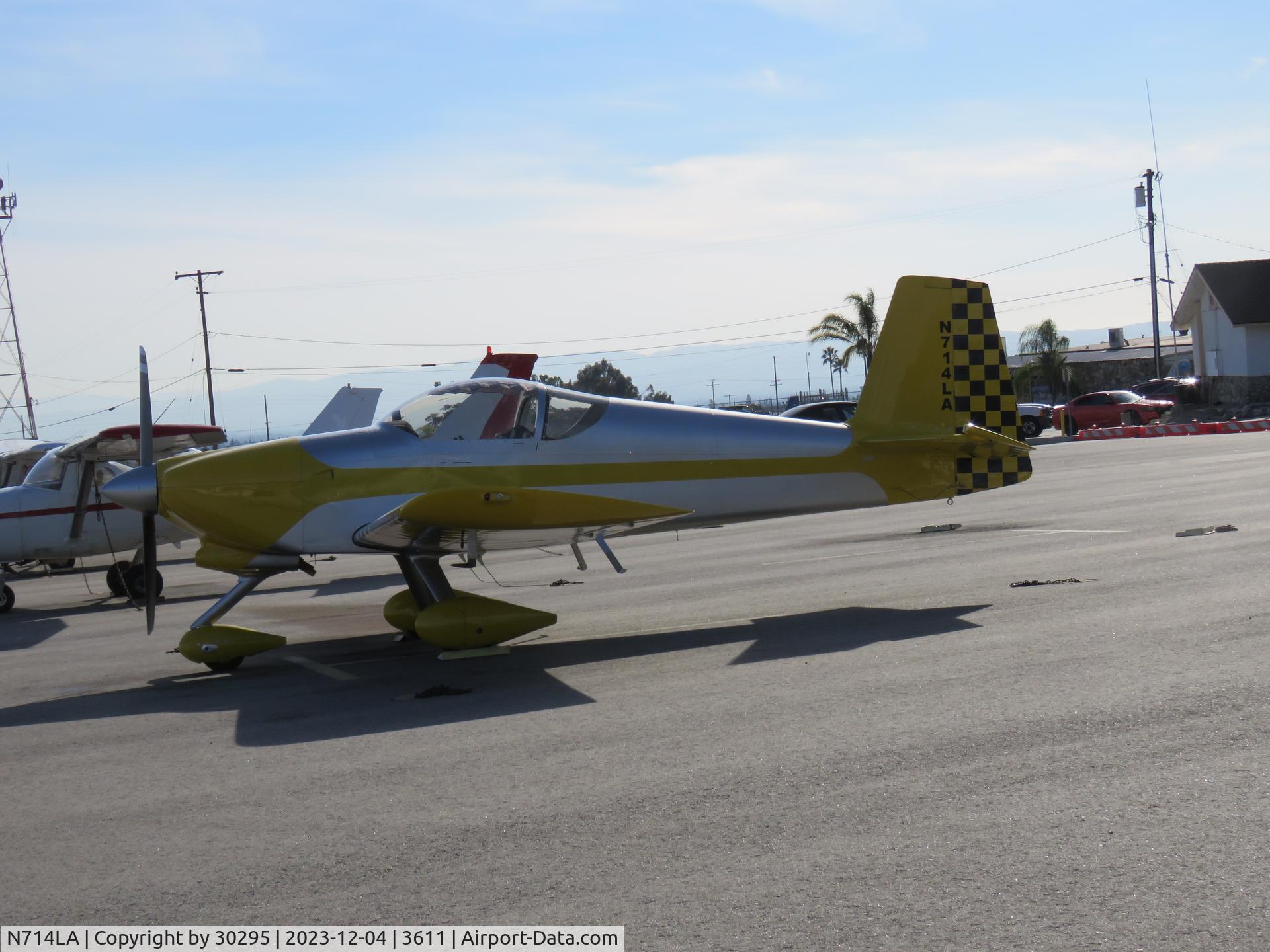 N714LA, 2012 Vans RV-6A C/N 25724, Parked