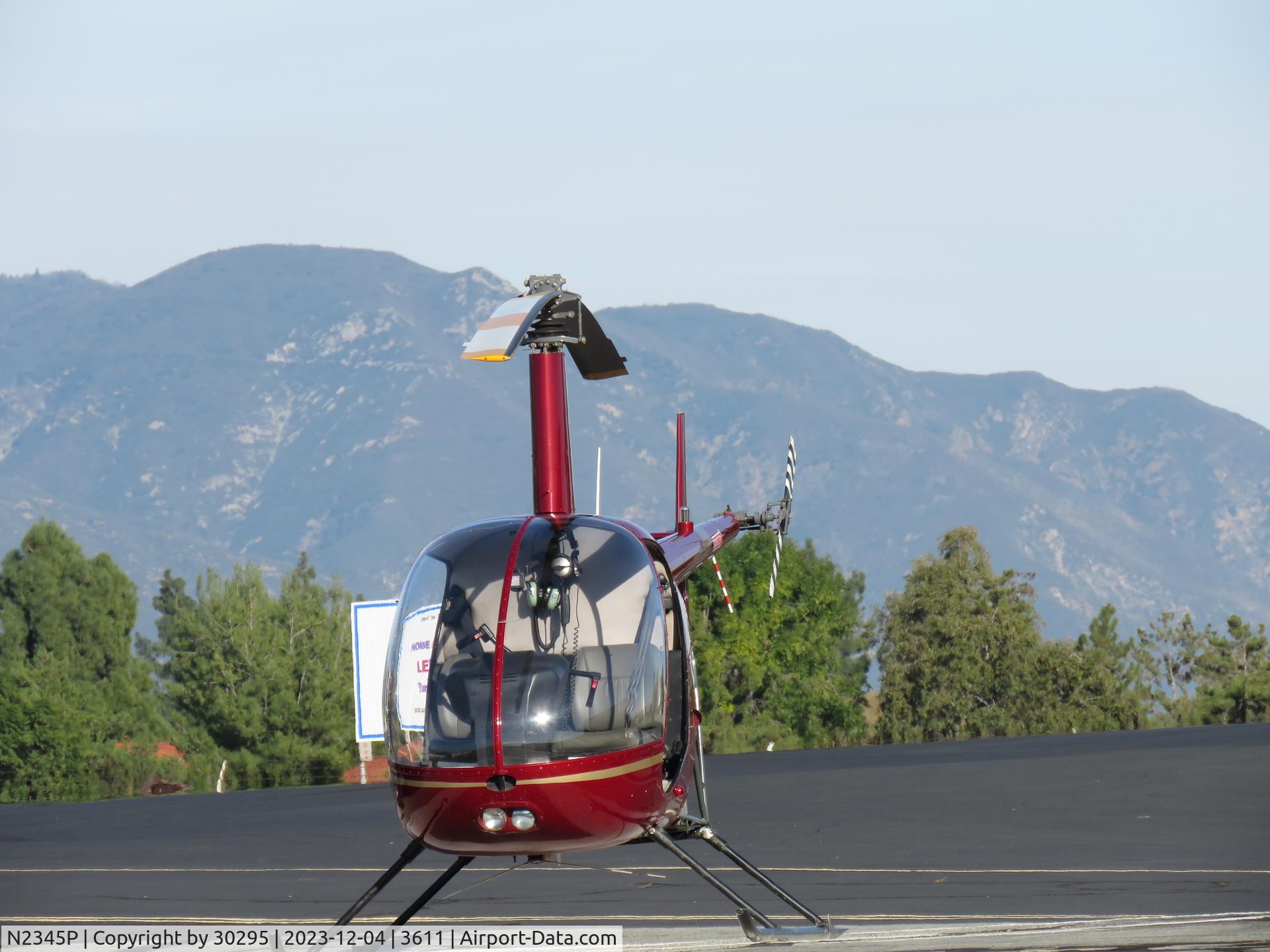 N2345P, 1991 Robinson R22 BETA C/N 1991, Parked