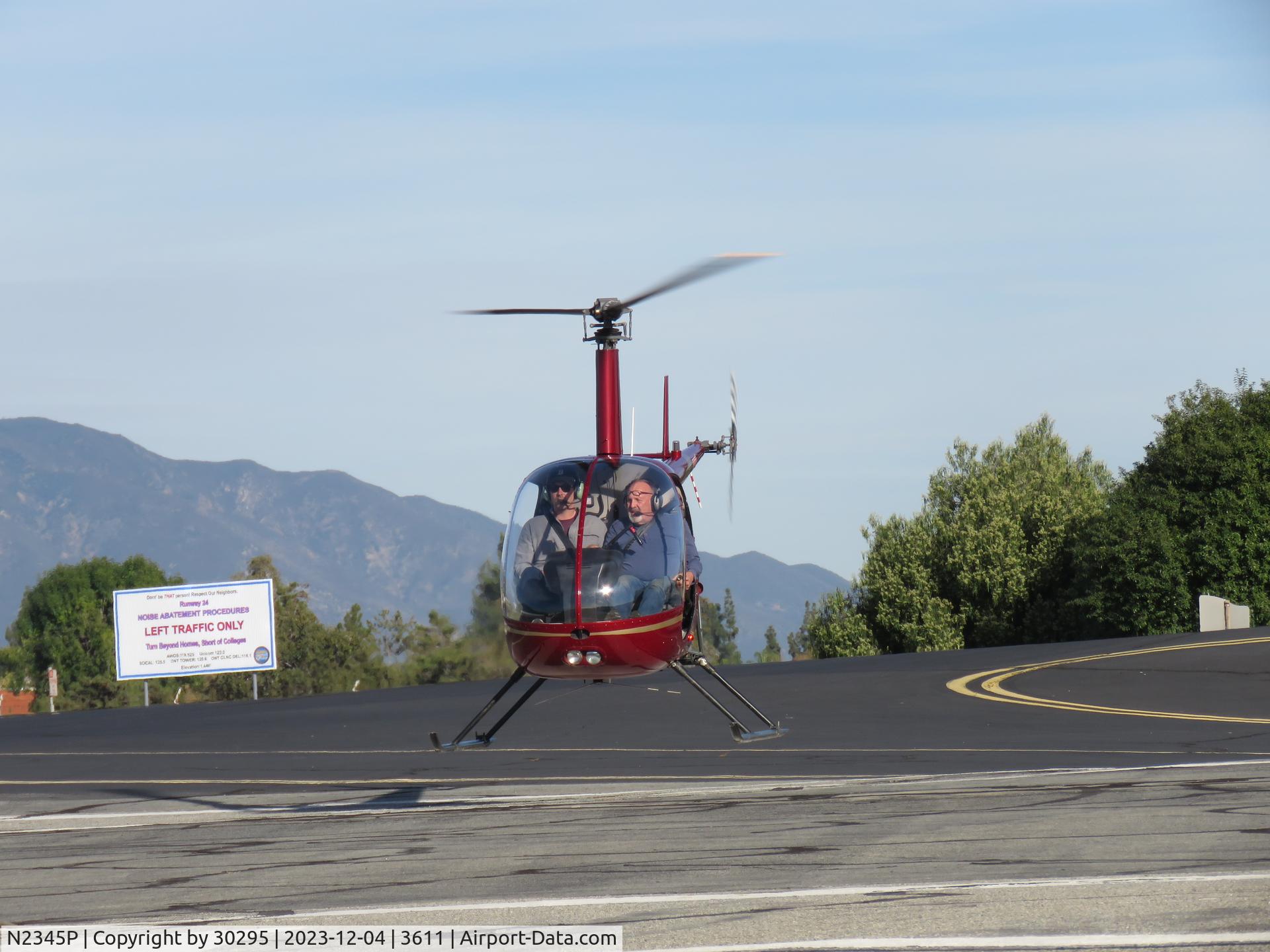 N2345P, 1991 Robinson R22 BETA C/N 1991, Lifting off