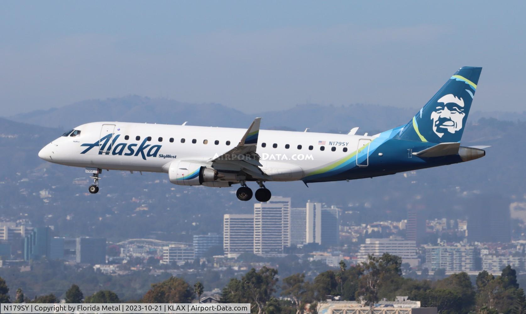 N179SY, 2016 Embraer 175LR (ERJ-170-200LR) C/N 17000565, SKW/ASA E175 zx SFO-LAX
