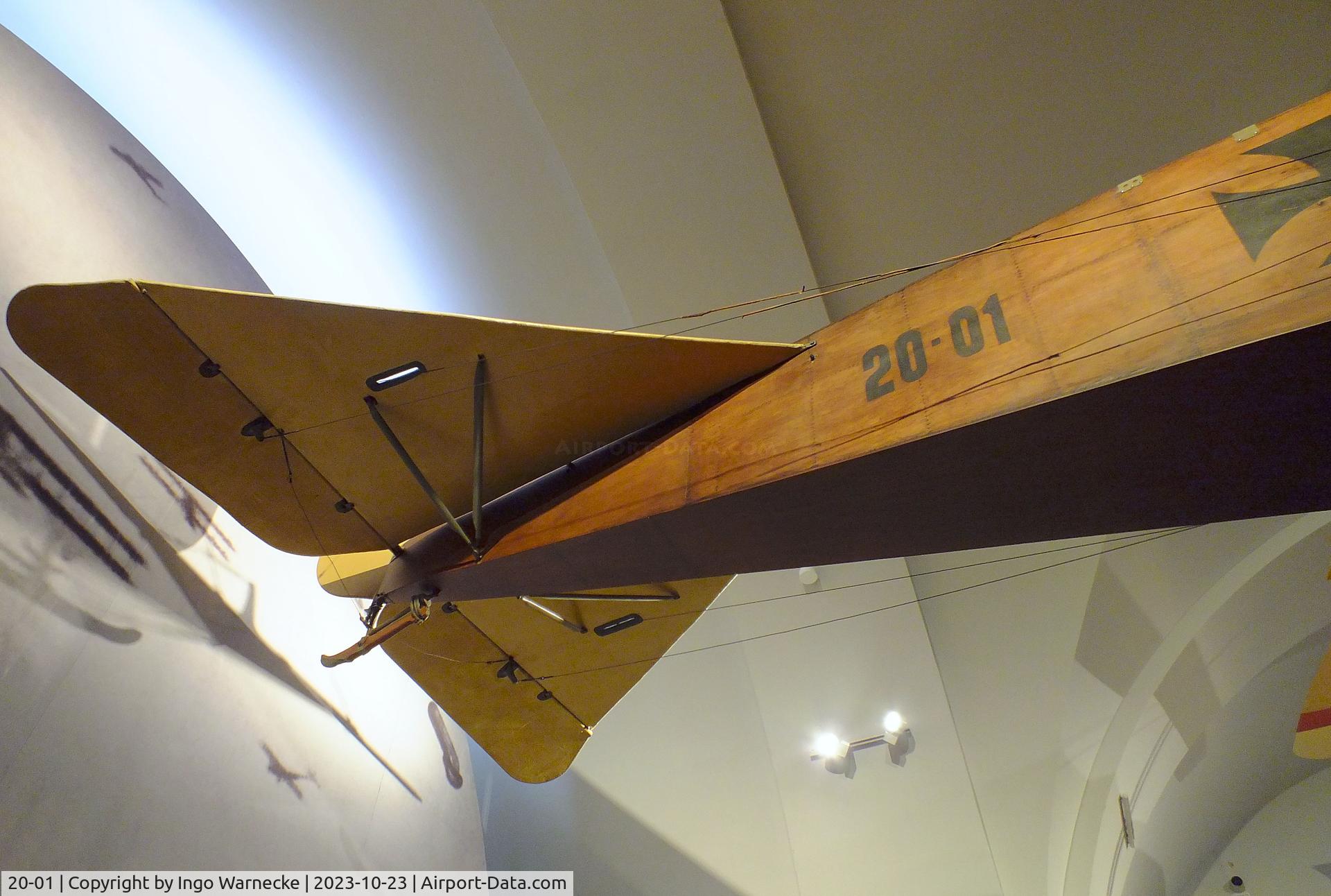 20-01, 1914 Albatros B II C/N 01, Albatros B II first prototype at the Heeresgeschichtliches Museum (HGM, Museum of Military History), Wien (Vienna)