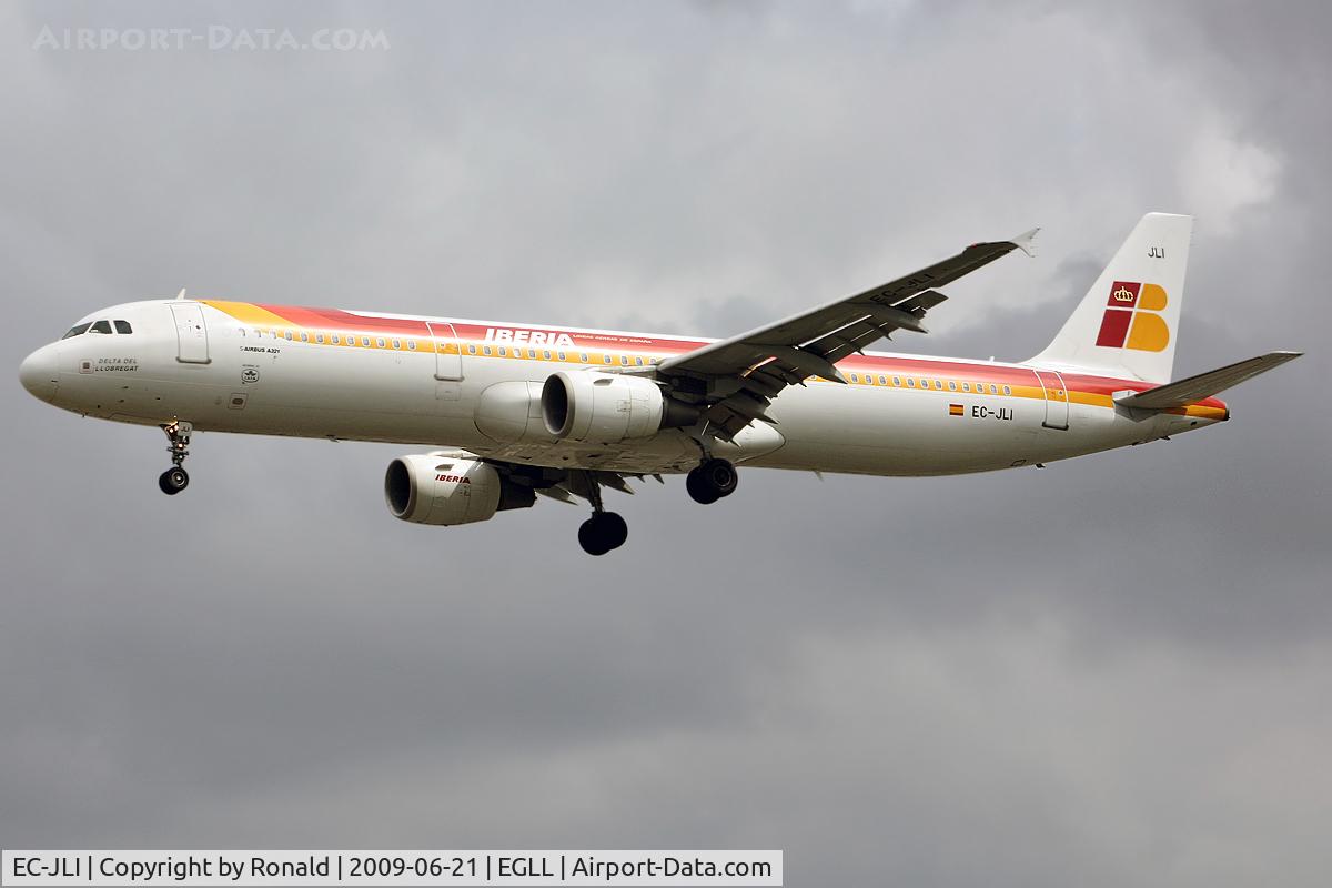 EC-JLI, 2005 Airbus A321-211 C/N 2563, at lhr