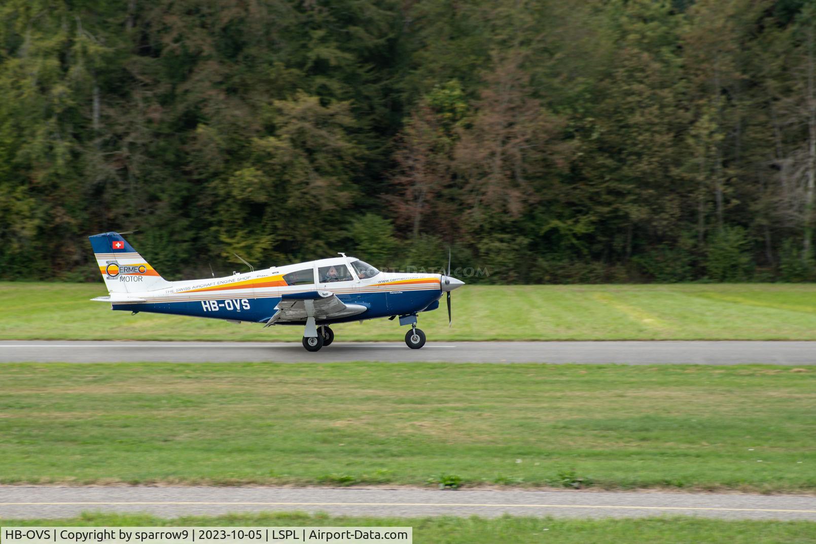HB-OVS, 1963 Piper PA-24-250 Comanche C/N 24-3251, Landing at Bleienbach with new owner.
