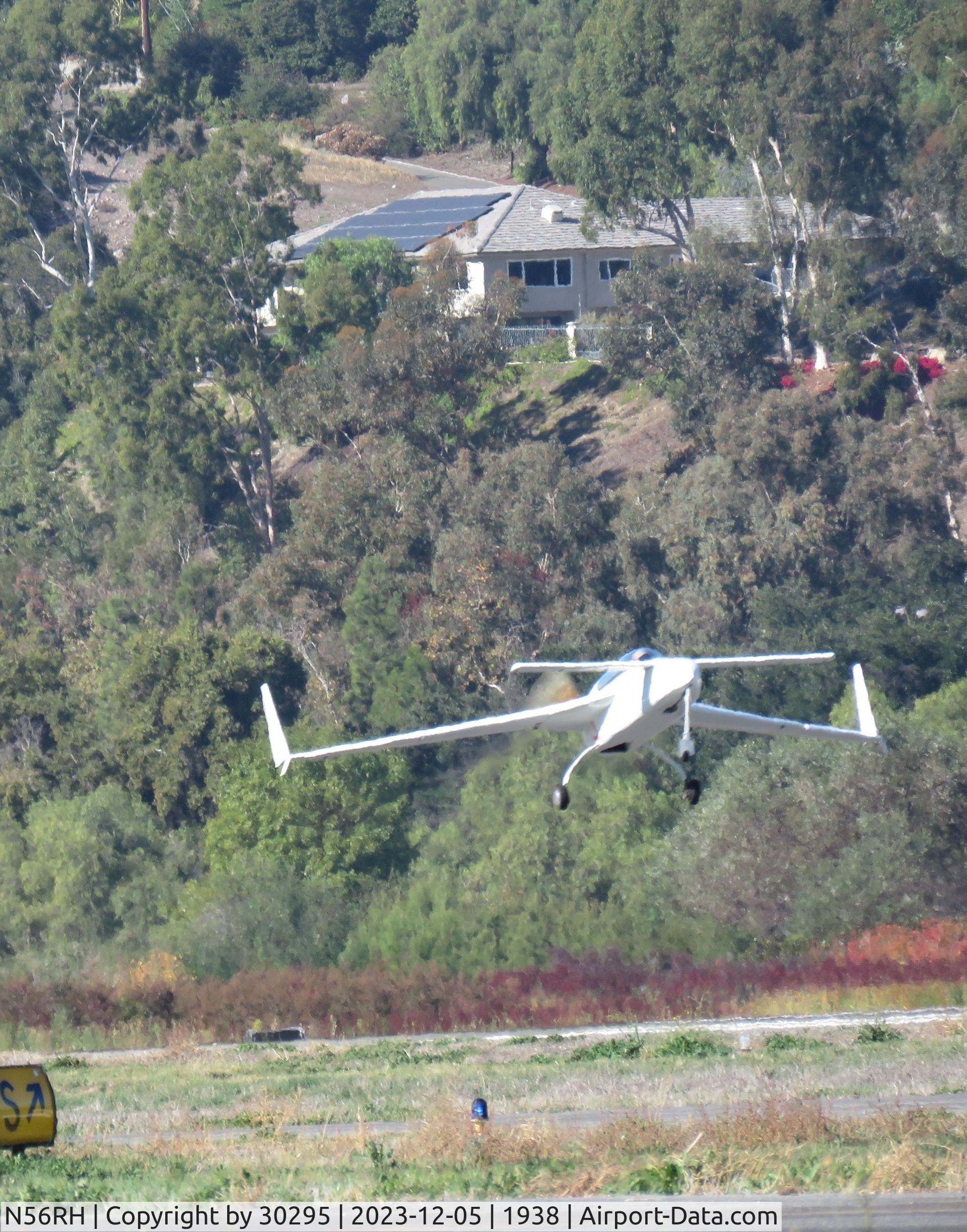 N56RH, 1983 Rutan VariEze C/N 1103, Lifting off