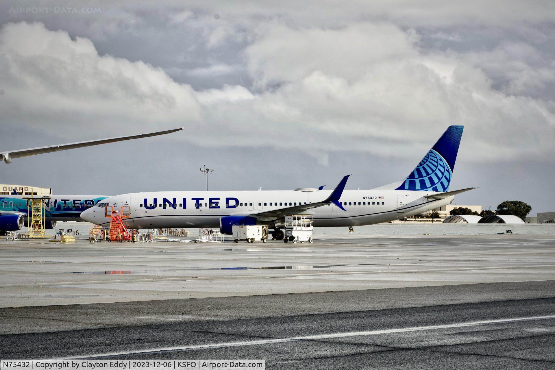 N75432, 2009 Boeing 737-924/ER C/N 32835, SFO 2023.