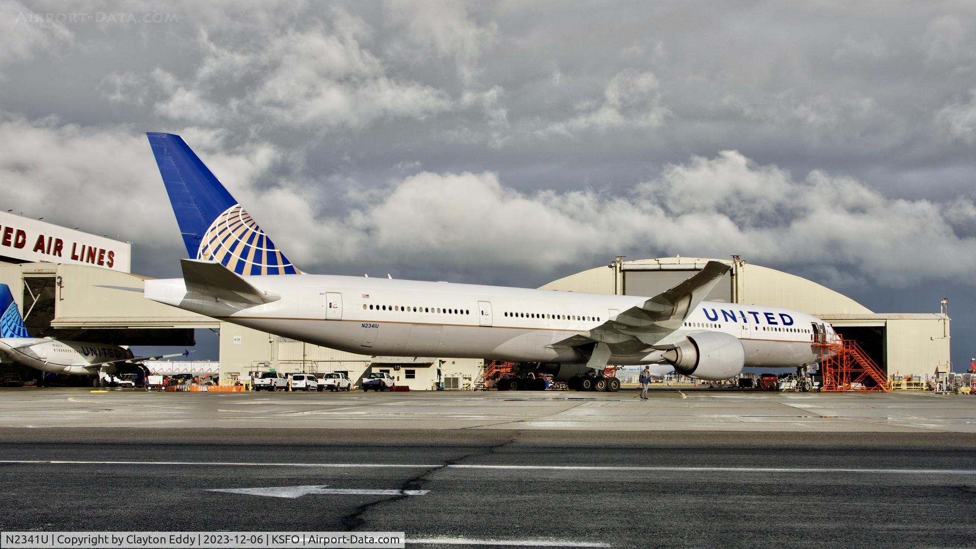 N2341U, 2017 Boeing 777-300/ER C/N 63721 / 1493, SFO 2023.